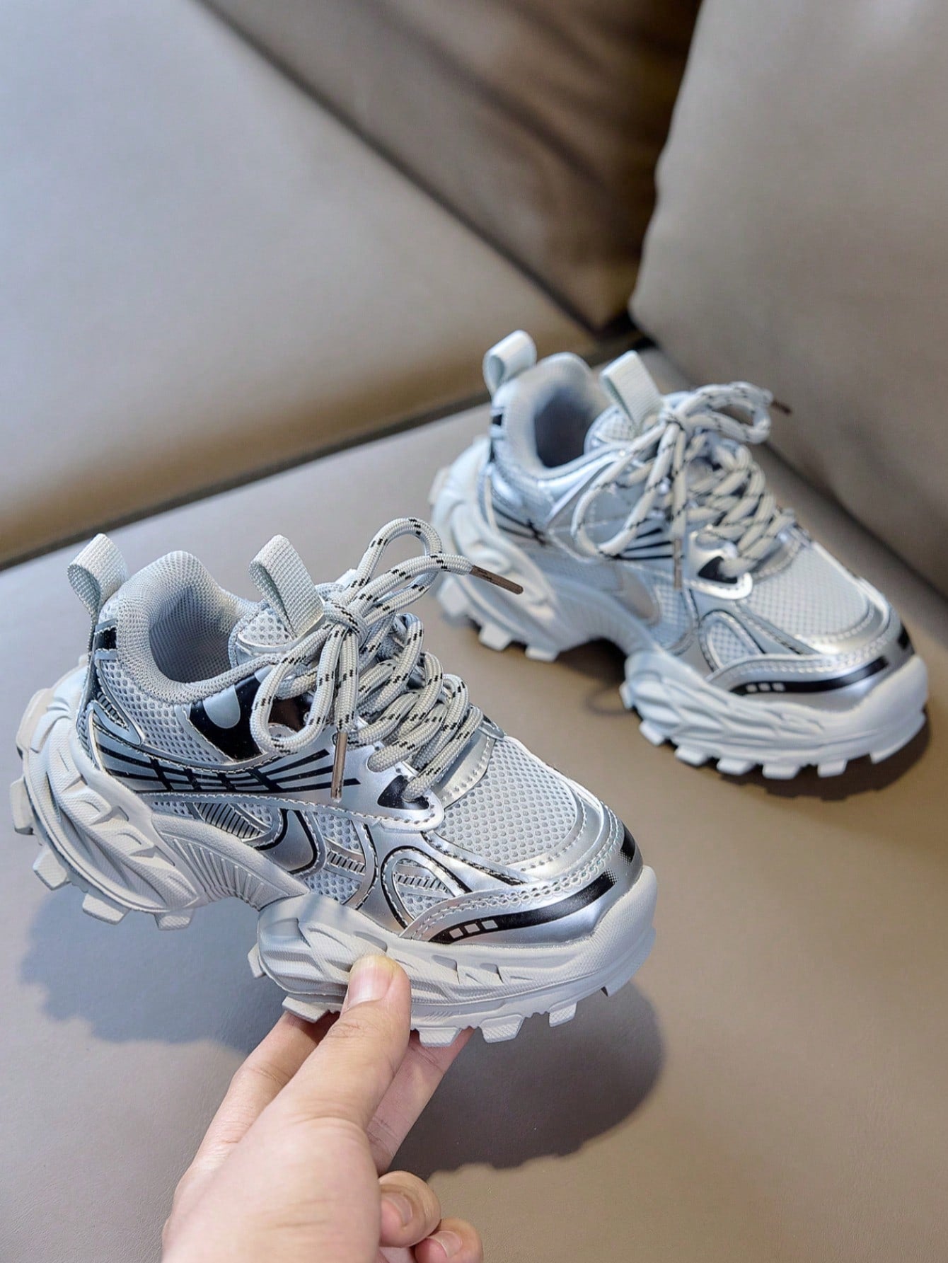 1 Pair Baby Chunky Sneakers Mesh Breathable Casual Shoes Thick Sole Anti-Slip Height-Increasing Unisex Toddler Versatile Sports Sneakers