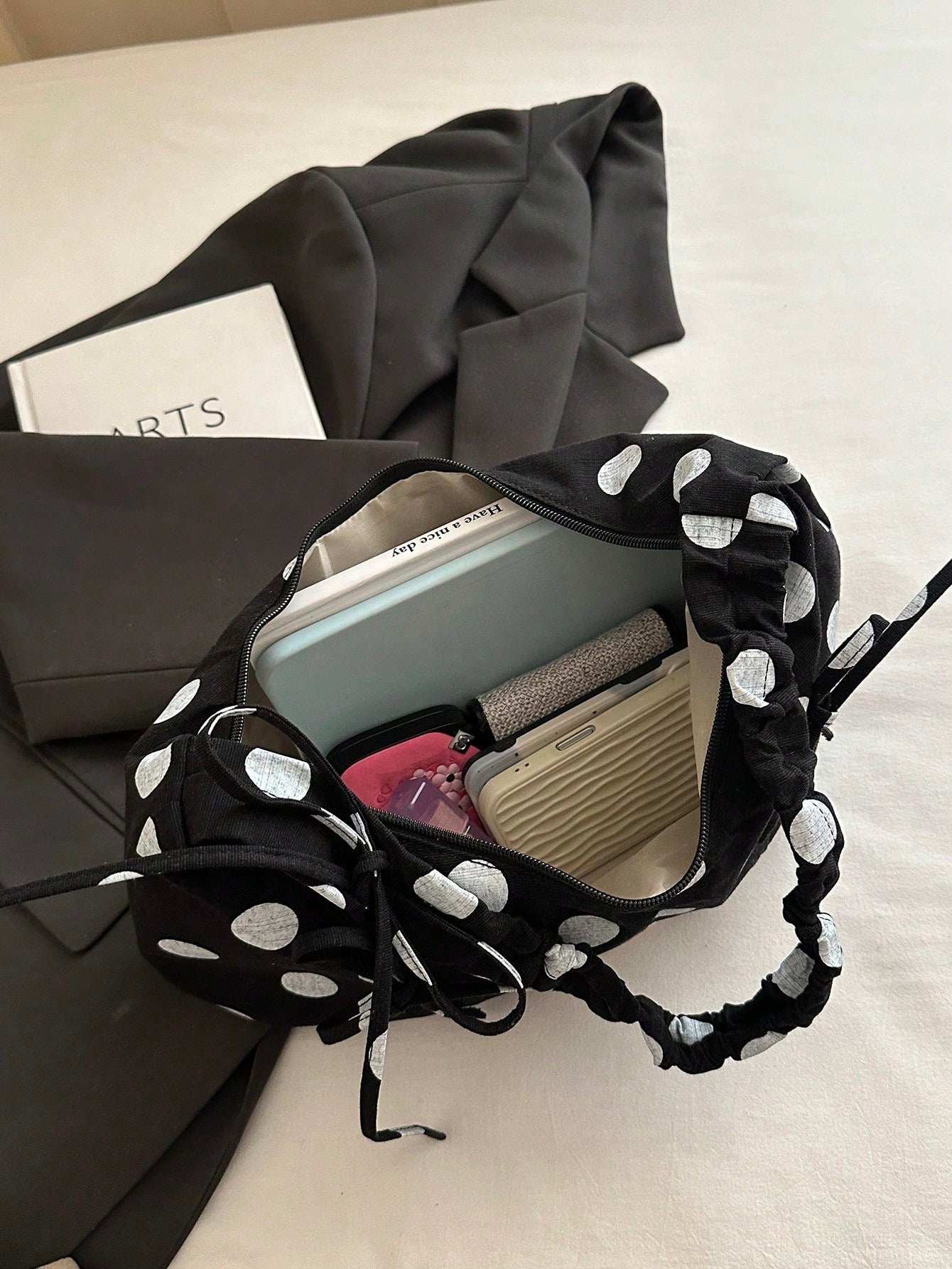 1pc Korean Style Casual Large Capacity Hobo Bag, New Polka Dot Tote Bag, Large Shopping Bag, Fashionable And Stylish, College Student Shoulder Bag, Shopping Mommy Bag, Bow Decor, Foldable, Zipper Clos