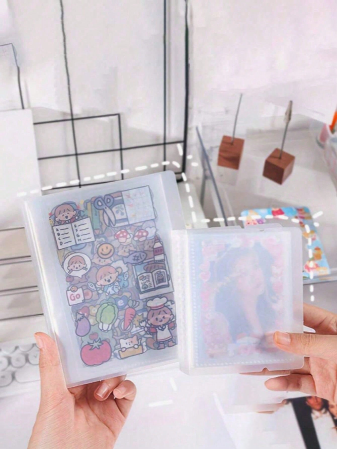 1PC Large Capacity Sticker Storage Box, Can Store Photos, Stickers, Cards, Bills, Invoices, Etc., 40 Capacity, File Storage Album, Suitable For Classroom, Home, Office And Travel