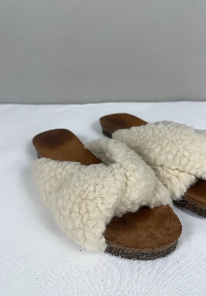 Flattered-skinnsandaler