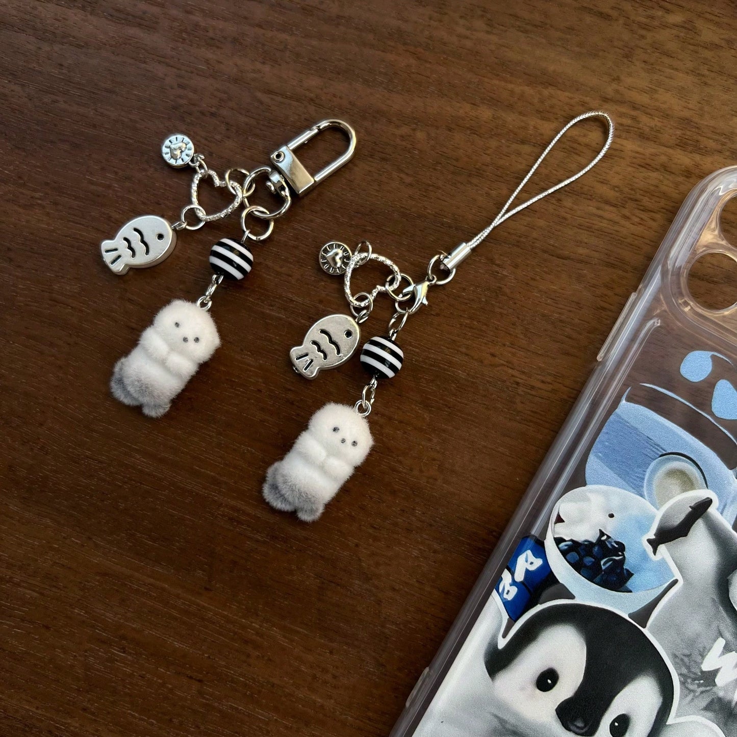 New Design Kawaii Beaded Sea Otter Flocked Phone Lanyard, Phone Charm, Phone Accessory, Bag Charm, Keychain Pendant