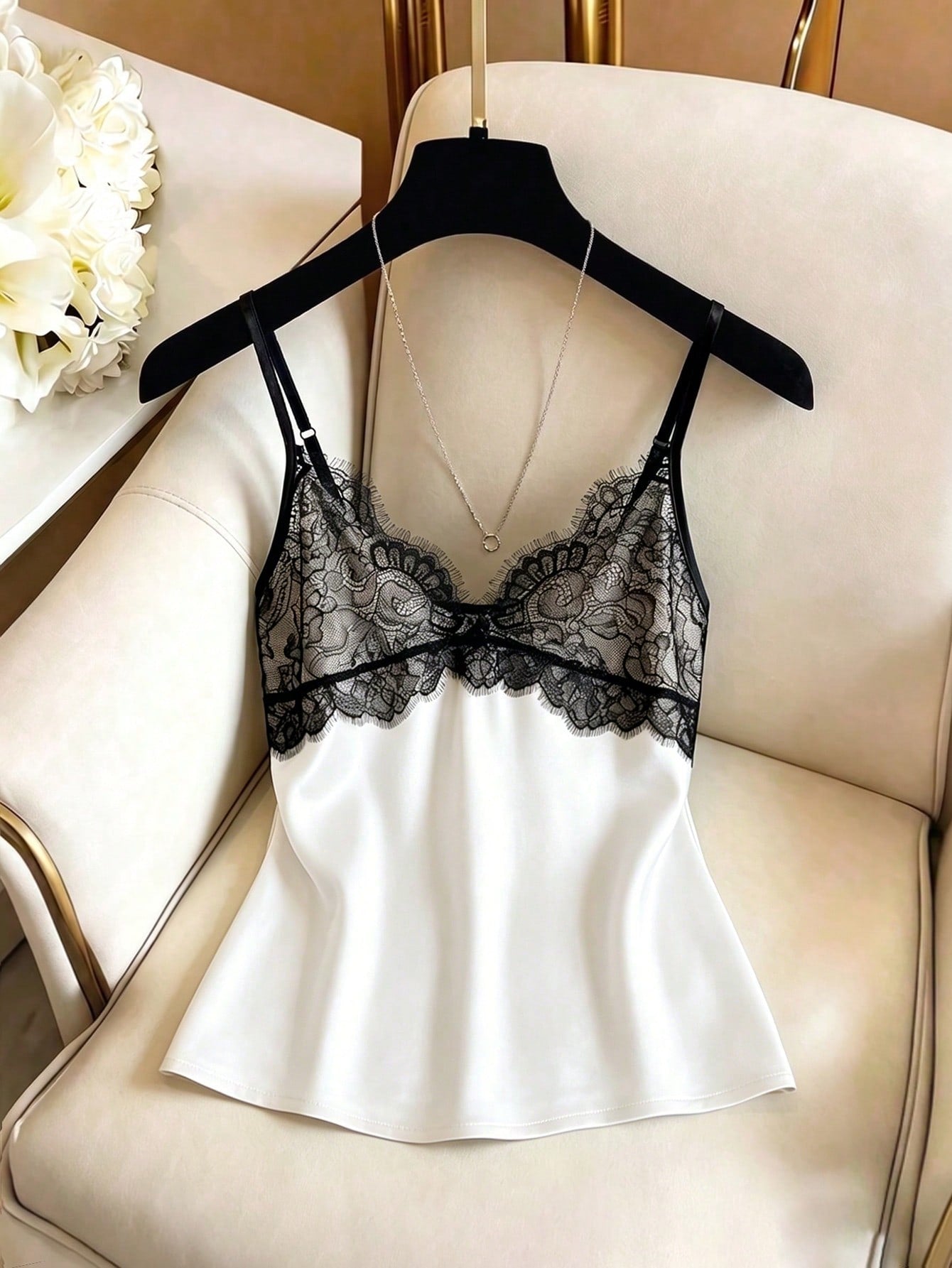Qadelle Elegant Black And White Summer Cami,Women's Contrast Lace Spaghetti Strap Woven Tank Top For Date Night,Vacation,Party,Office Daily Wear Loungewear
