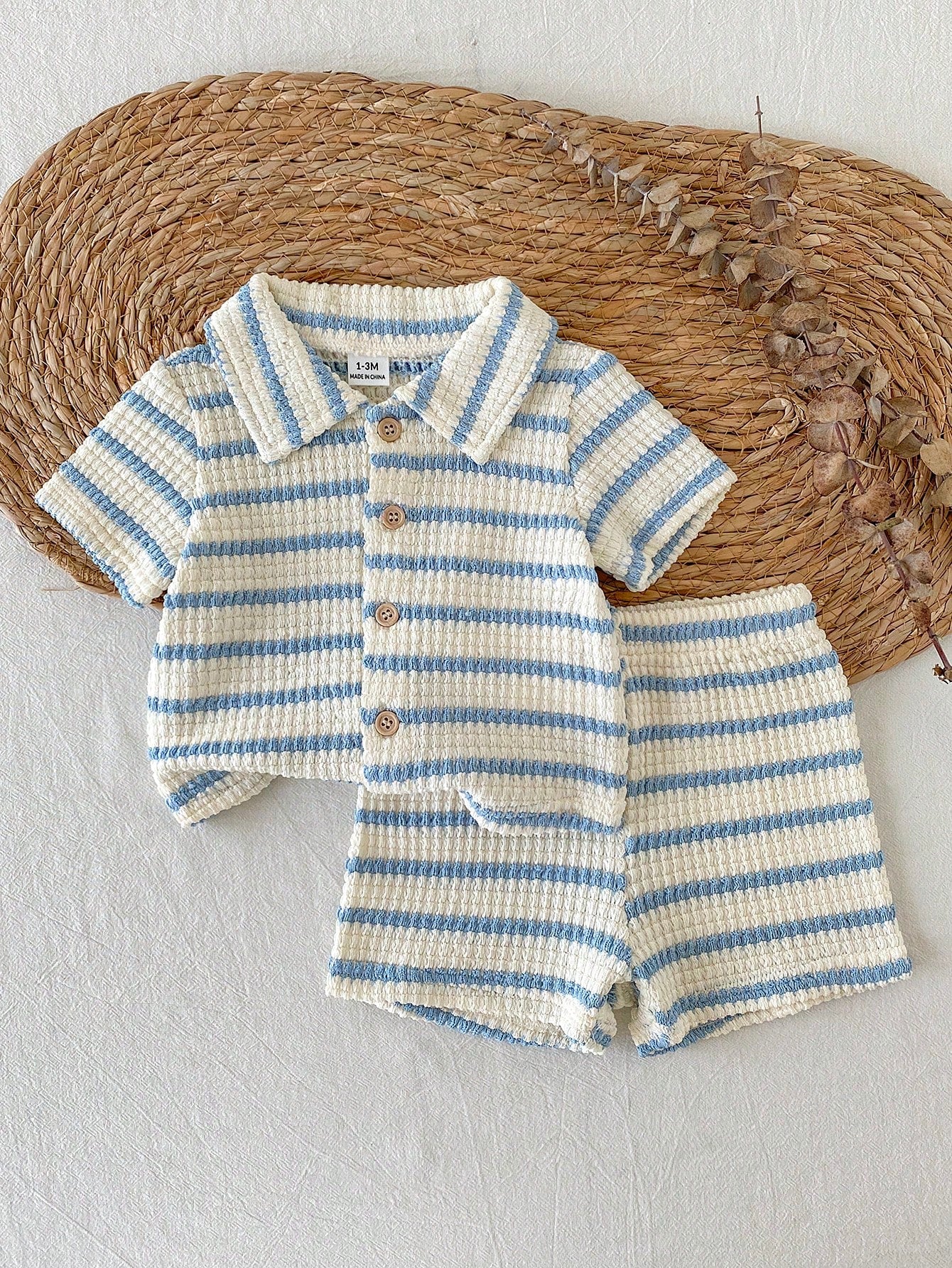 Vintaside Kids 2pcs Newborn Casual Daily Knitted Jacquard Shirt With Collar Short Sleeve Top And Elastic Waist Shorts Set, Suitable For Outdoor Or Comfortable Summer Versatile Outfit