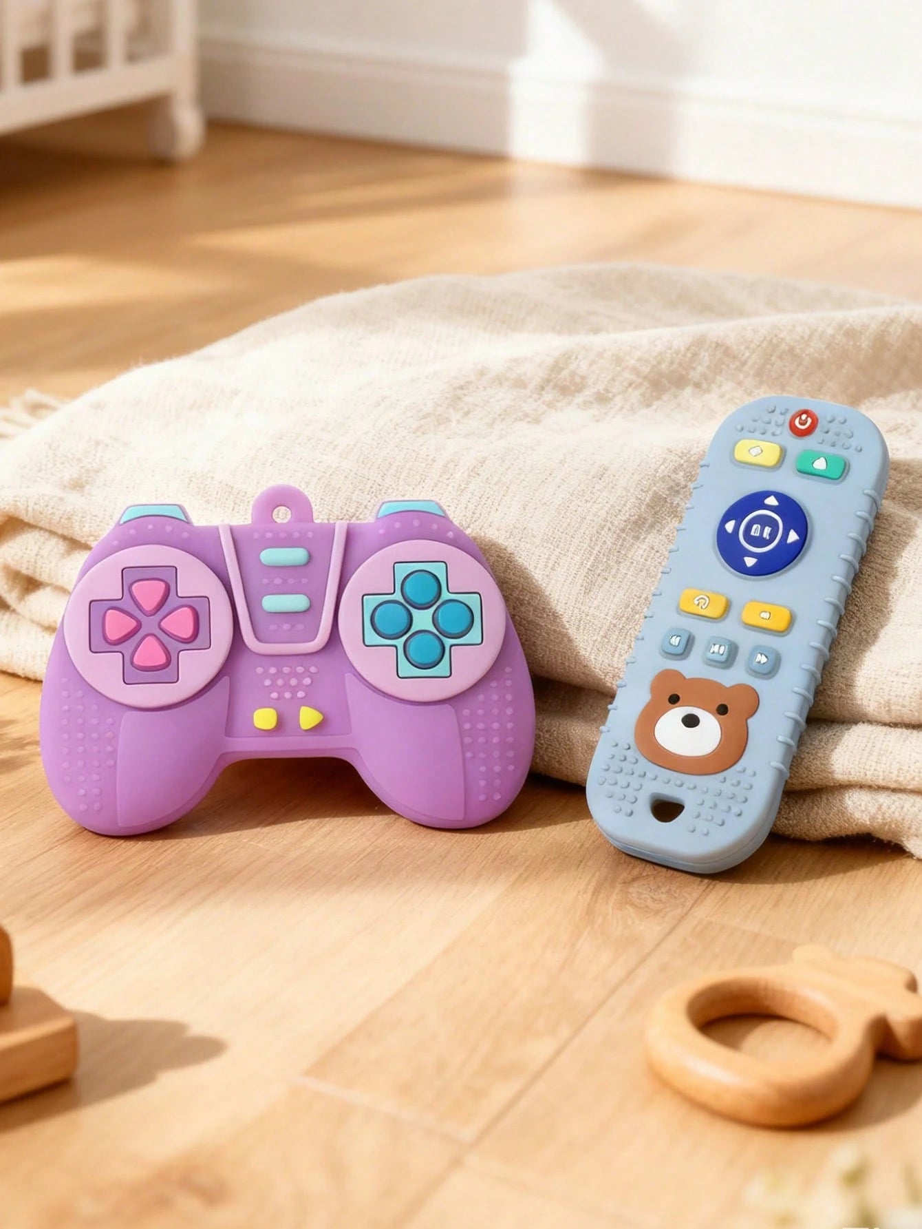 0-6 Months Baby Teething Toys 2pcs Set, Bear Remote Control And Game Handle Shaped Silicone Montessori Gifts