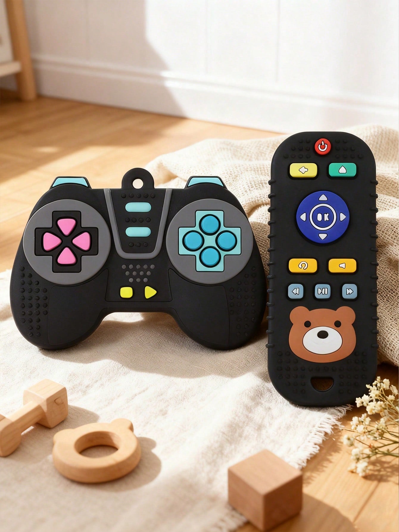 0-6 Months Baby Teething Toys 2pcs Set, Bear Remote Control And Game Handle Shaped Silicone Montessori Gifts