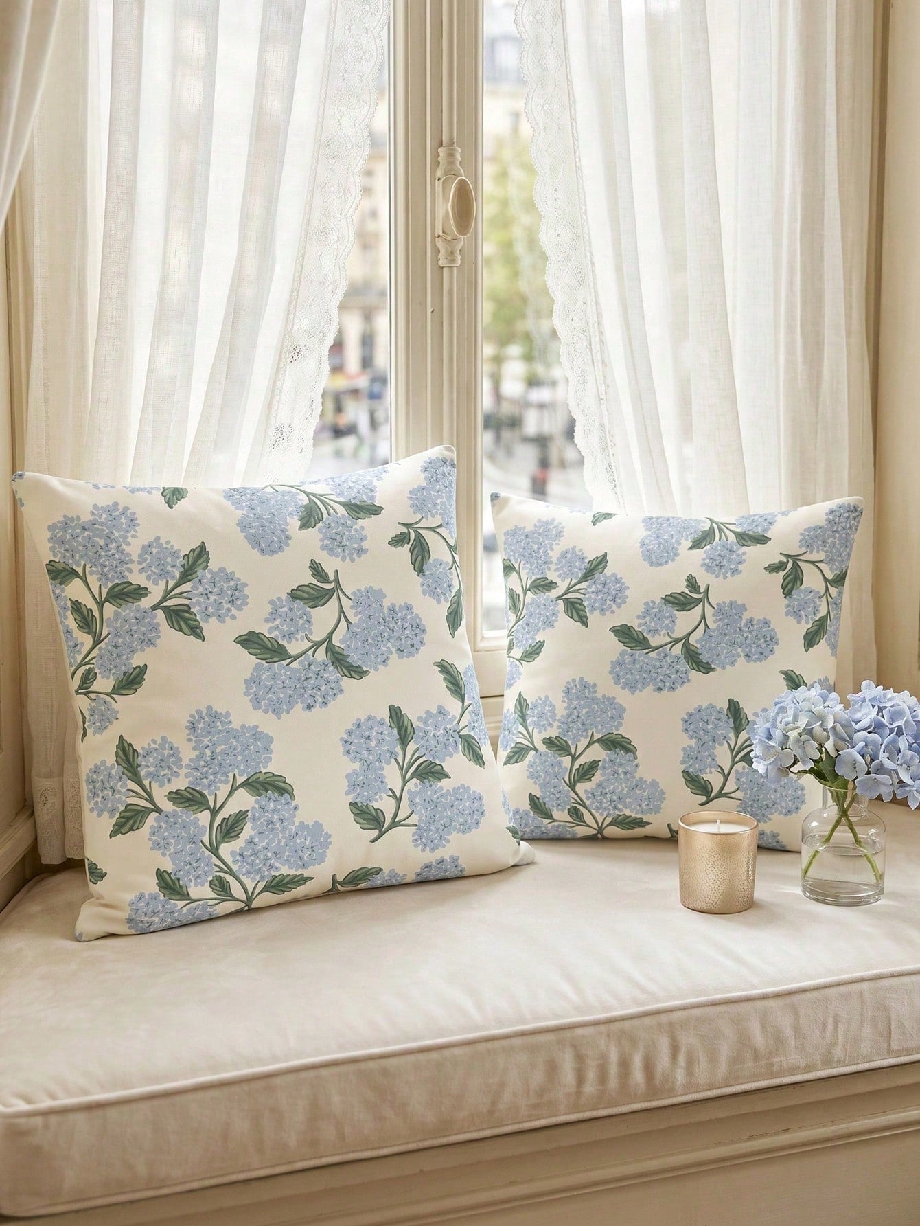 1/2/4pcs Blue Floral Pattern Throw Pillow Covers, Soft Decorative Cushion Covers, Single-Sided Printed With Zipper, Suitable For Sofa, Bed, Bedroom, Living Room Home Decor, Breathable Skin-Friendly, C