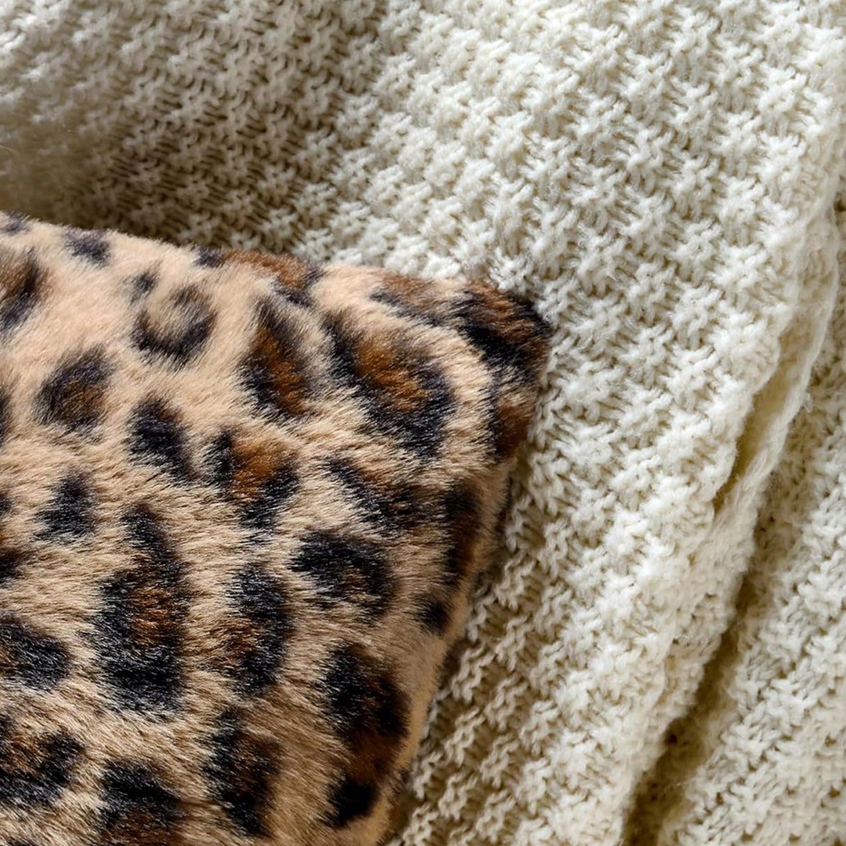 1/2pcs Farmhouse Leopard Print Pillowcase, Fashionable Reversible Pillow Cover, Leopard Pattern Sofa Cushion Cover, Home Decor, Pillow Insert Not Included