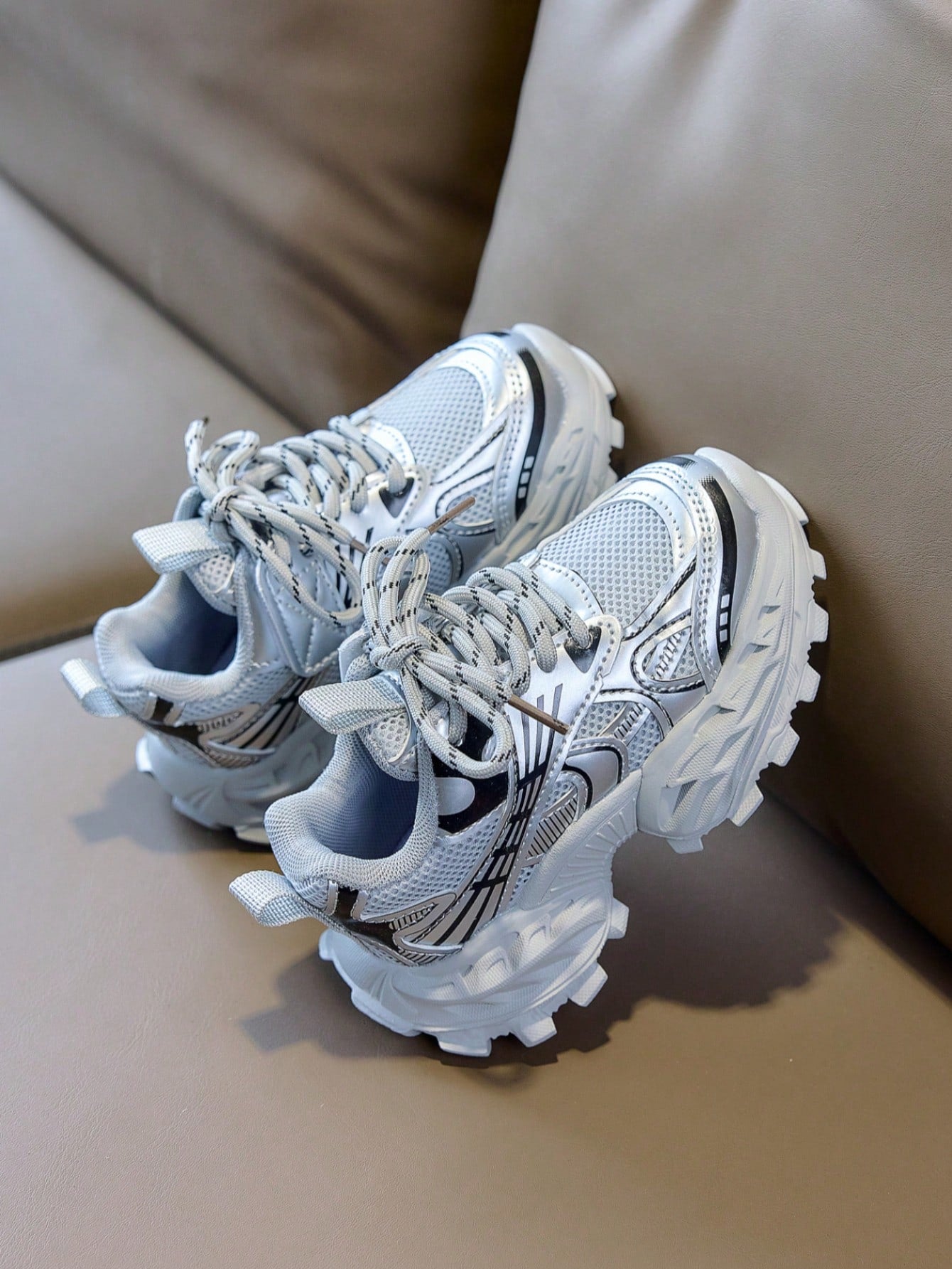 1 Pair Baby Chunky Sneakers Mesh Breathable Casual Shoes Thick Sole Anti-Slip Height-Increasing Unisex Toddler Versatile Sports Sneakers