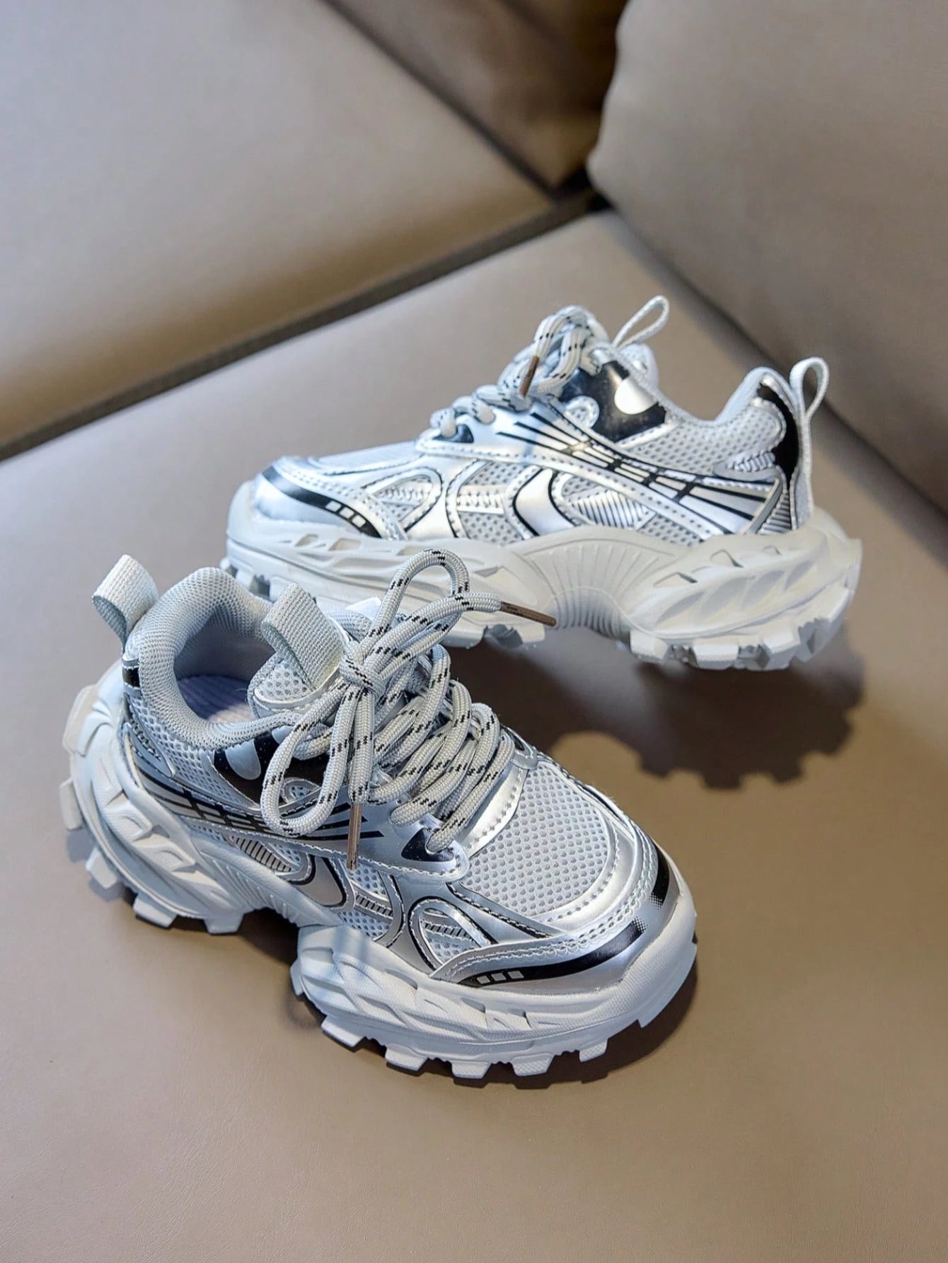 1 Pair Baby Chunky Sneakers Mesh Breathable Casual Shoes Thick Sole Anti-Slip Height-Increasing Unisex Toddler Versatile Sports Sneakers