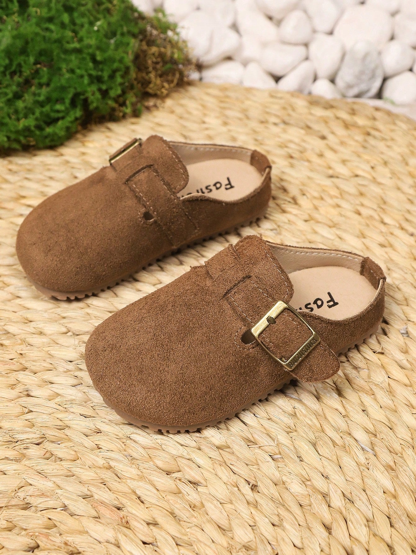 1 Pair Kids Anti-Slip Soft Sole Closed Toe Fashion Casual Flat Slippers Suitable For Spring And Summer Outdoor Wear