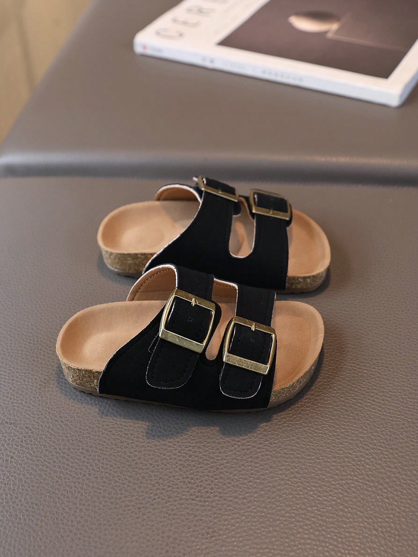 1 Pair Kids Summer Slippers, Anti-Slip Casual Indoor/Outdoor Sandals, Boys & Girls