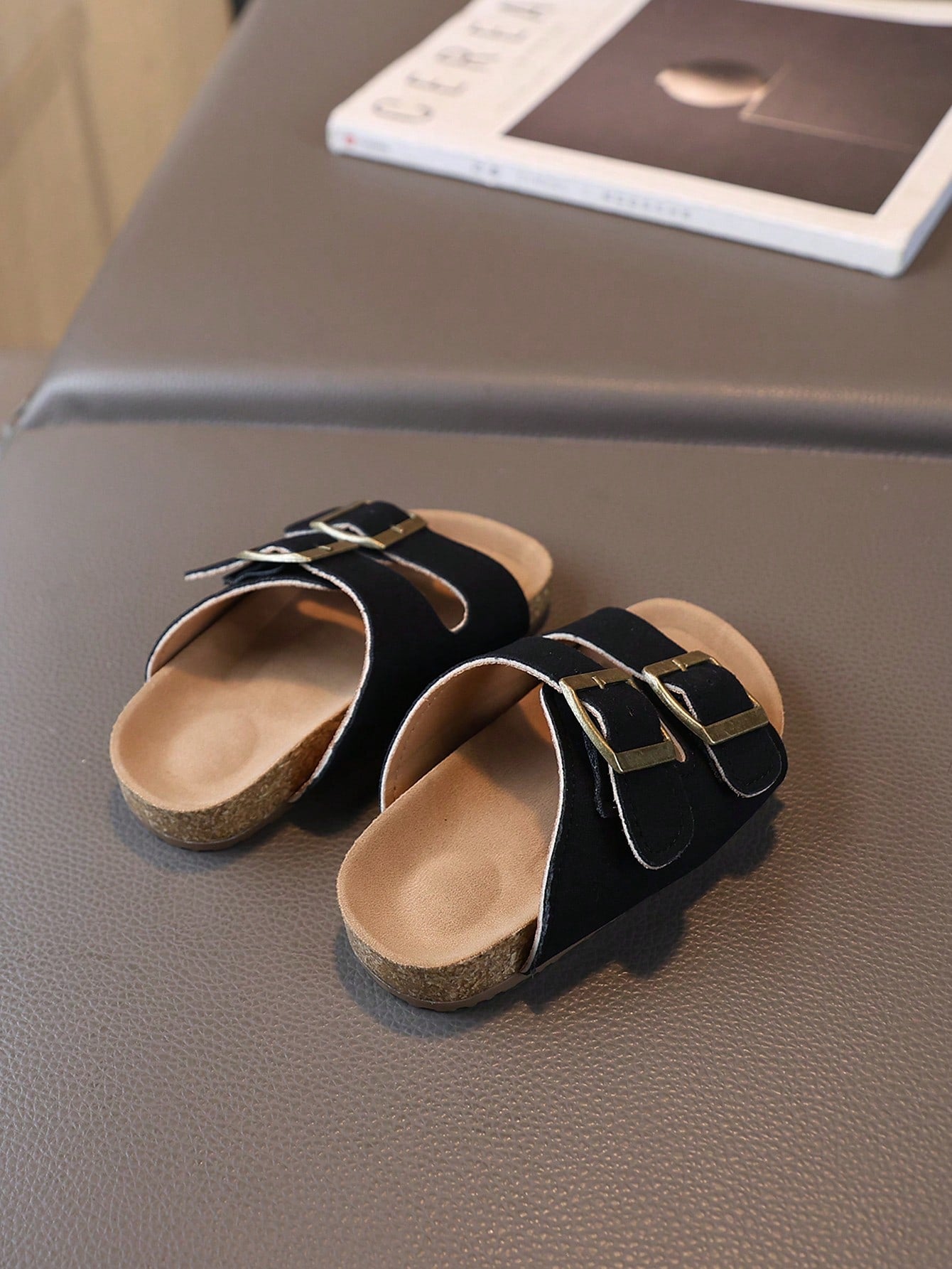 1 Pair Kids Summer Slippers, Anti-Slip Casual Indoor/Outdoor Sandals, Boys & Girls