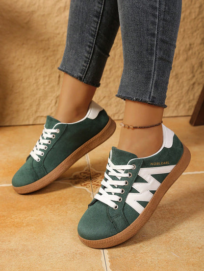 1 Pair Women's Round Toe Lace-Up Flat White Sneakers, Versatile Comfortable Low-Top Sports Skate Shoes