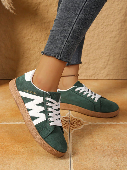 1 Pair Women's Round Toe Lace-Up Flat White Sneakers, Versatile Comfortable Low-Top Sports Skate Shoes