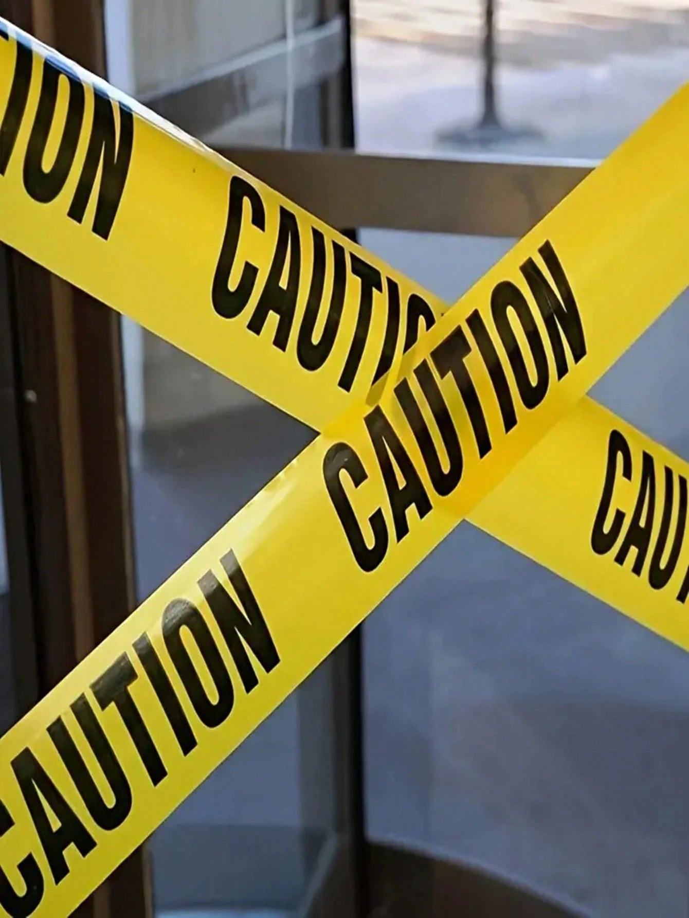 1 Roll 2500cm Yellow Halloween Caution Tape, Suitable For Birthday, Confirmation, General Celebrations, Party Supplies, Carnival, Construction Themed Events, Halloween And More- Non-Adhesive Polyethy