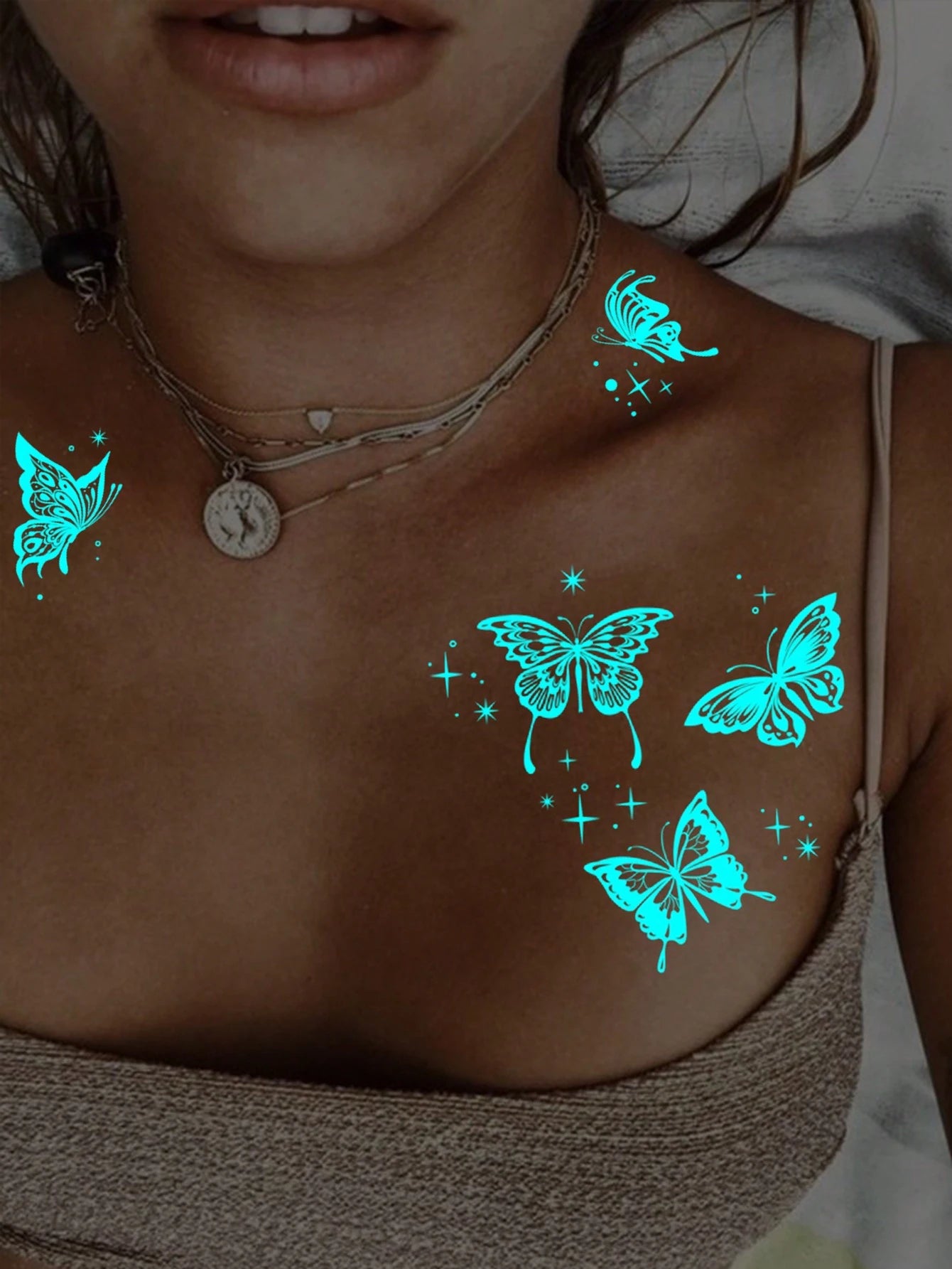 1 Sheets Large Size Blue Luminous And White Ink Glow In The Dark Originality Body Art Temporary Tattoo Stickers, Glitter Butterfly Starlight Pattern,Waterproof Fake Tattoo, Lasts 2-5 Days, Covering Sc