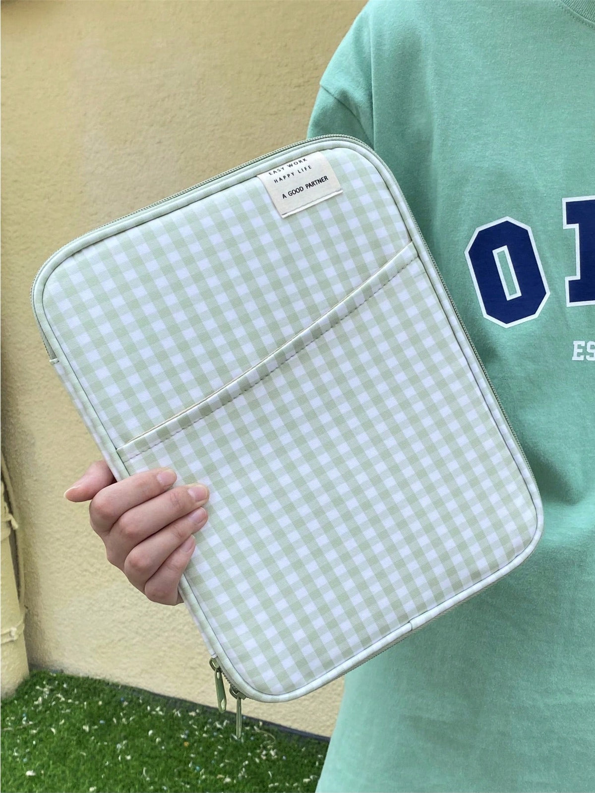 11 Inch 13 Inch Minimalist Plaid Zipper Laptop Tablet Protector For Ladies To Work And School. Fluffy Bag Checkered Checkerboard Checkered Bag Plaid Laptop Bag Laptop Case Laptop Sleeve Laptop Cover C