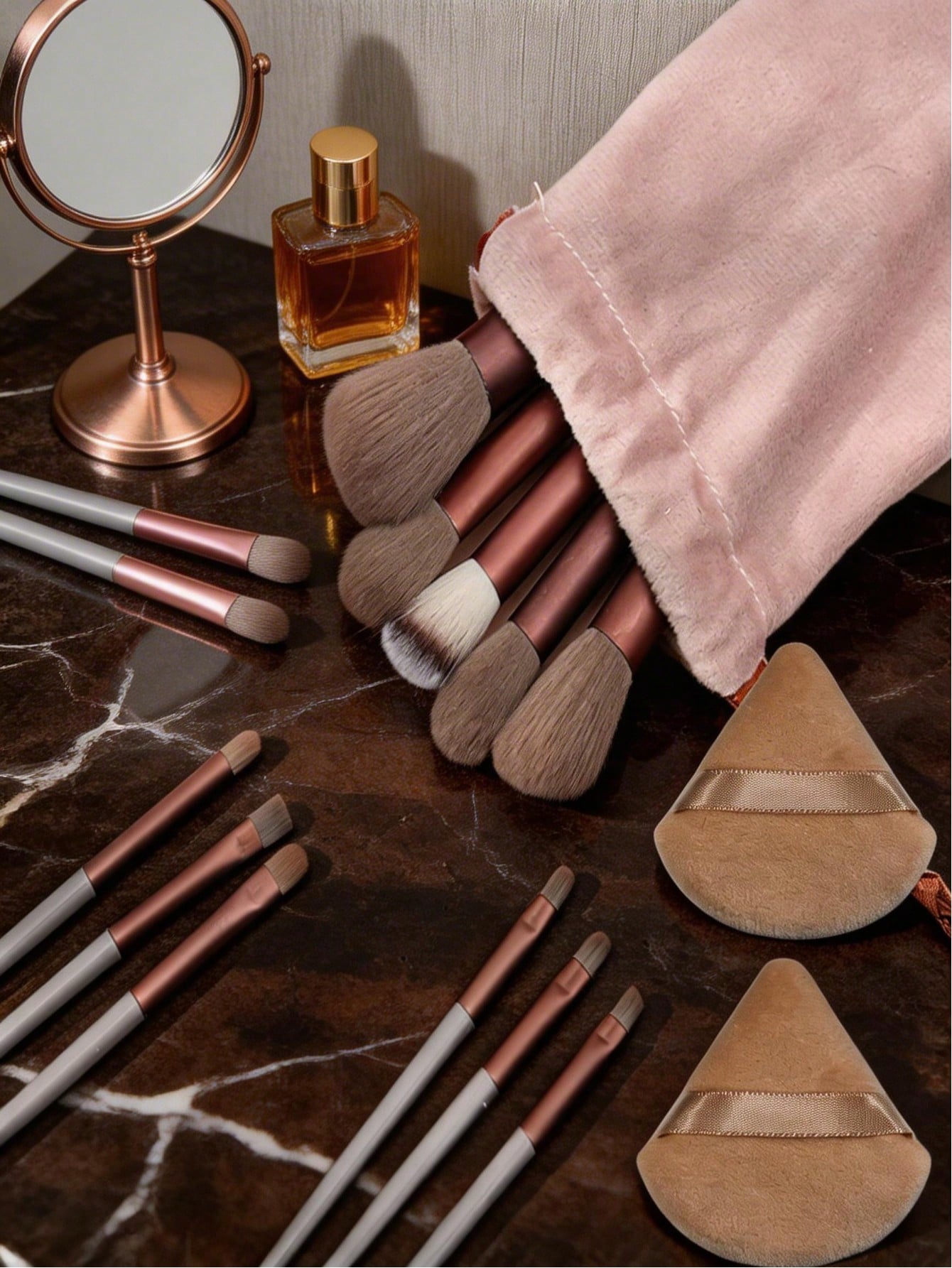 15pcs Makeup Brush Set, Includes 2pcs Brown Triangle Powder Puffs, Soft And Fitting, Also 13pcs Makeup Brush Set, Blush, Liquid Lipstick, Eyebrow Pencil, Lip Gloss, Concealer, Eyeshadow, Highlighter