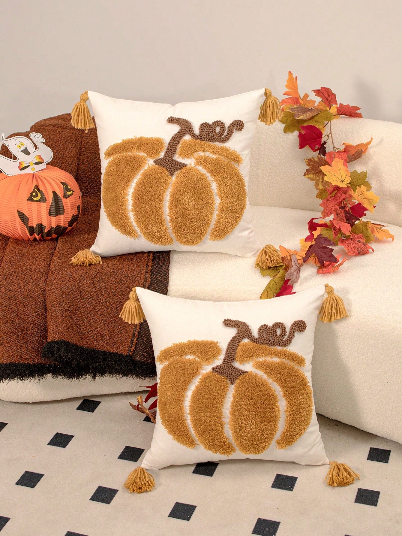 1pc/2pcs Fall Autumn Halloween Decor Tufted Pumpkin Throw Pillow Cover, Farmhouse Tassel Corner Embroidered Cushion Case, Hidden Zipper, Thanksgiving Trick Or Treat Decorative Pillowcase (No Insert) F