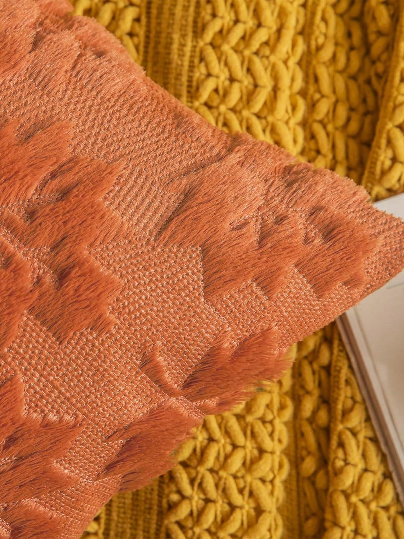 1pc/2pcs Maple Wood Cushion, 18 X 18 Inches, Orange, Farm Theme, Decorative, Autumn Harvest Theme, Holiday Atmosphere, Faux Fur, Suitable For Sofa, Bed Or Room