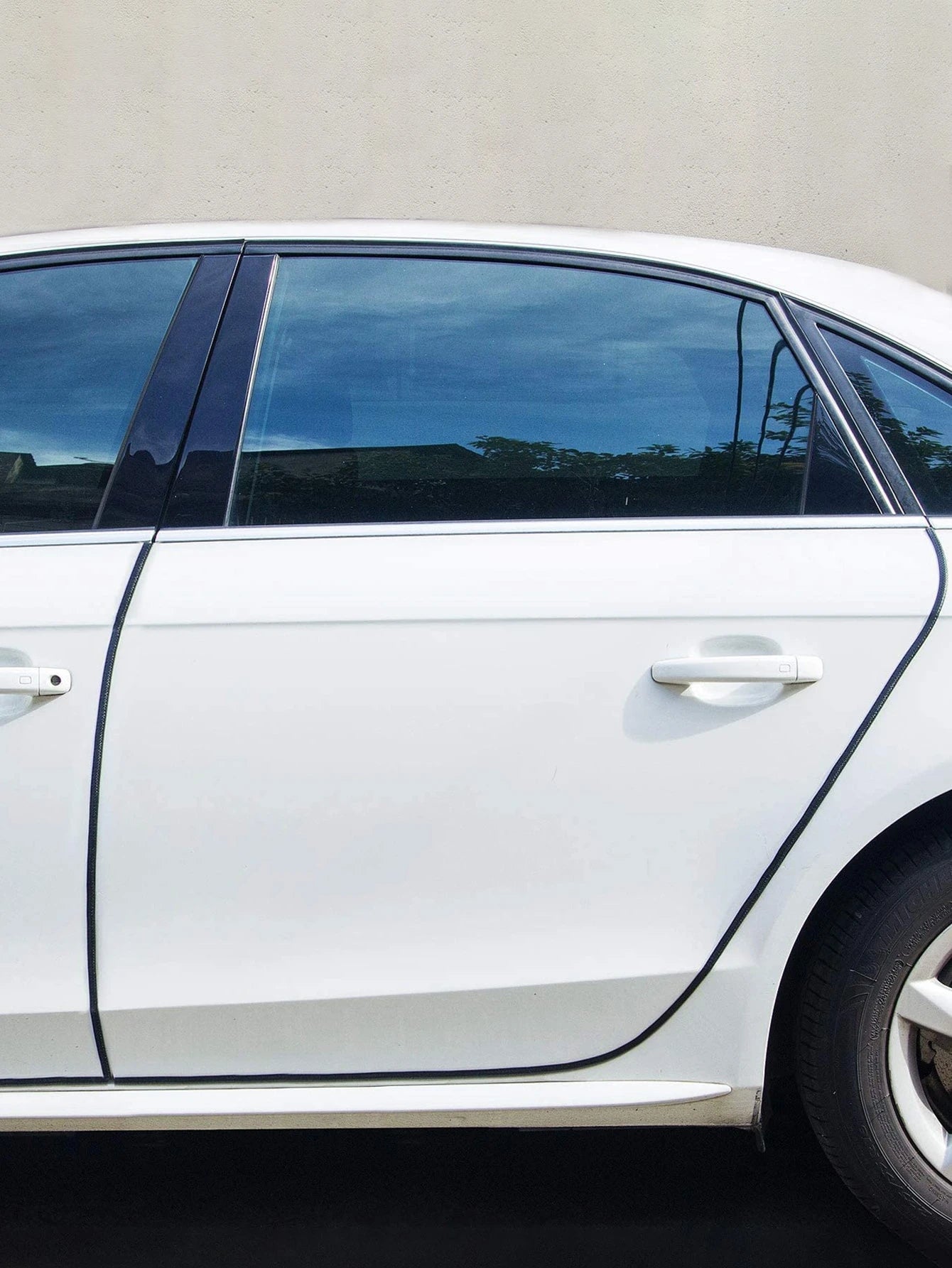 1pc 5m White Car U-Shaped Door Edge Bumper Strip Soundproof Sealing Strip