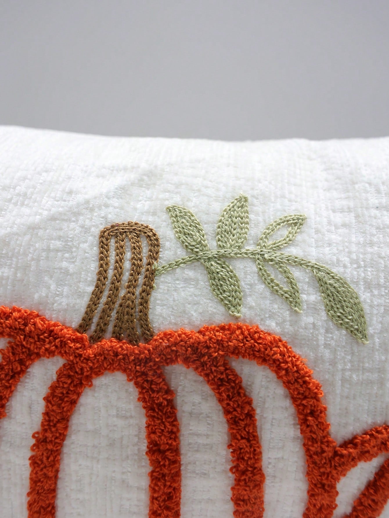 1pc Autumn Limited Pumpkin Embroidery Lumbar Pillow Cover, 2 Colors Available, Sofa Atmosphere Cushion Case, Bedroom Bedside Healing Pillowcase, 11.81*19.68 Inches (30*50 Cm), Pillow Insert Not Includ