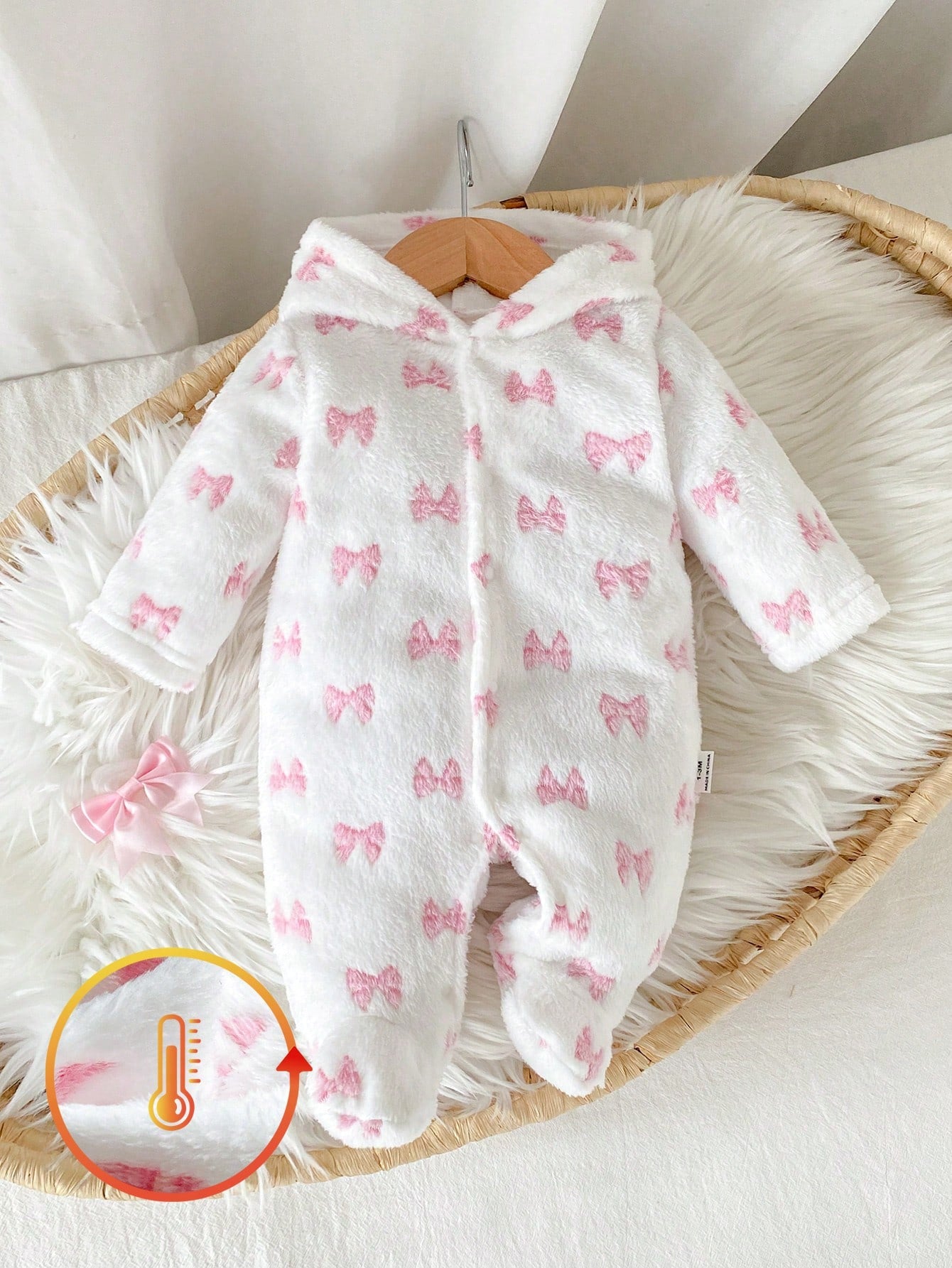 1pc Autumn/Winter Plush Baby Girl Newborn White Double-Brushed Flannel Pink Bow Pattern Hooded Long Sleeve Footed Jumpsuit Loungewear