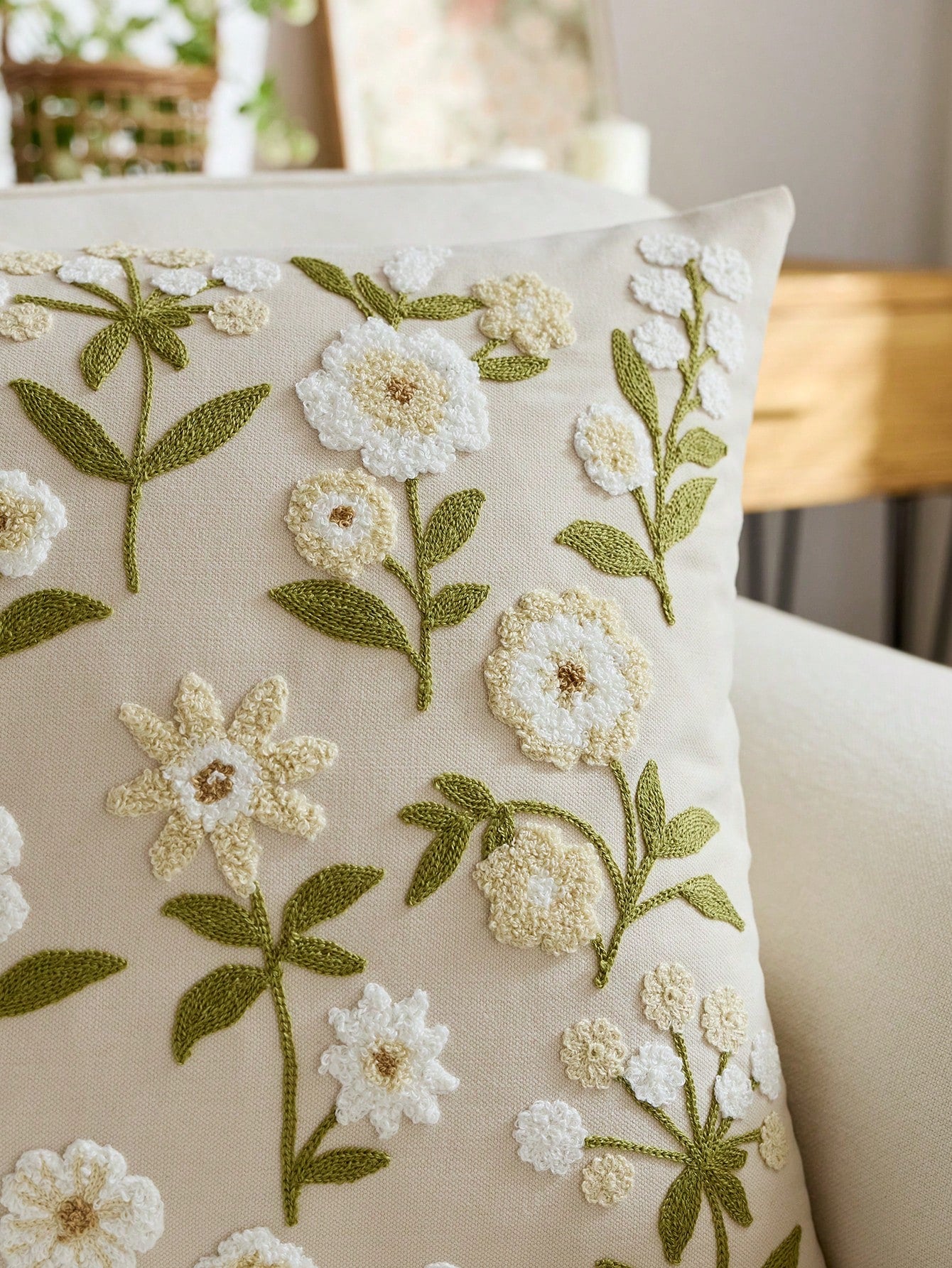 1pc Beige Spring Floral Embroidered Throw Pillow Cover, Spring/Summer Butterfly & Wildflower Cushion Cover, Suitable For Indoor Decor, All Season Pillow Sham, Inner Pillow Not Included
