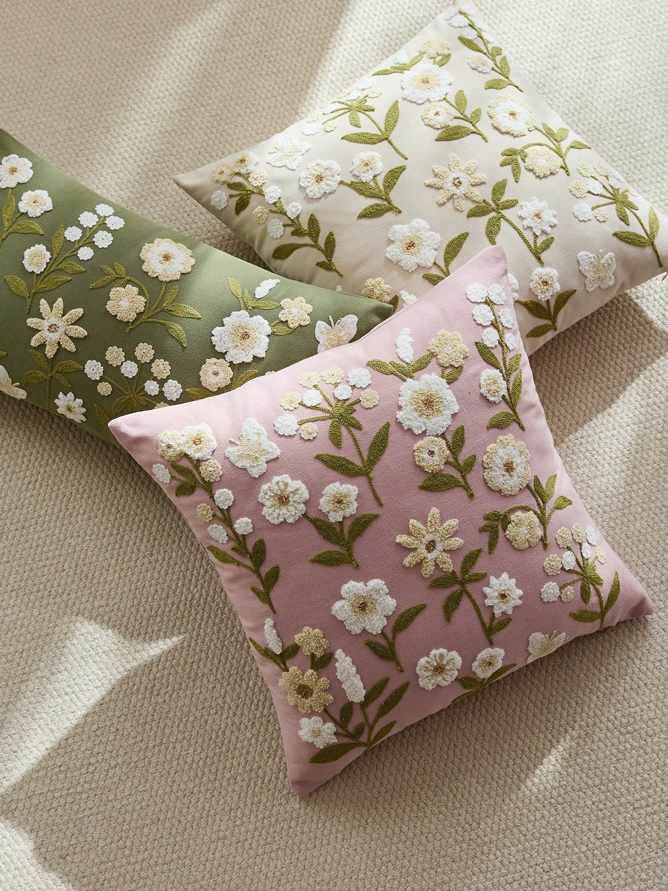 1pc Beige Spring Floral Embroidered Throw Pillow Cover, Spring/Summer Butterfly & Wildflower Cushion Cover, Suitable For Indoor Decor, All Season Pillow Sham, Inner Pillow Not Included
