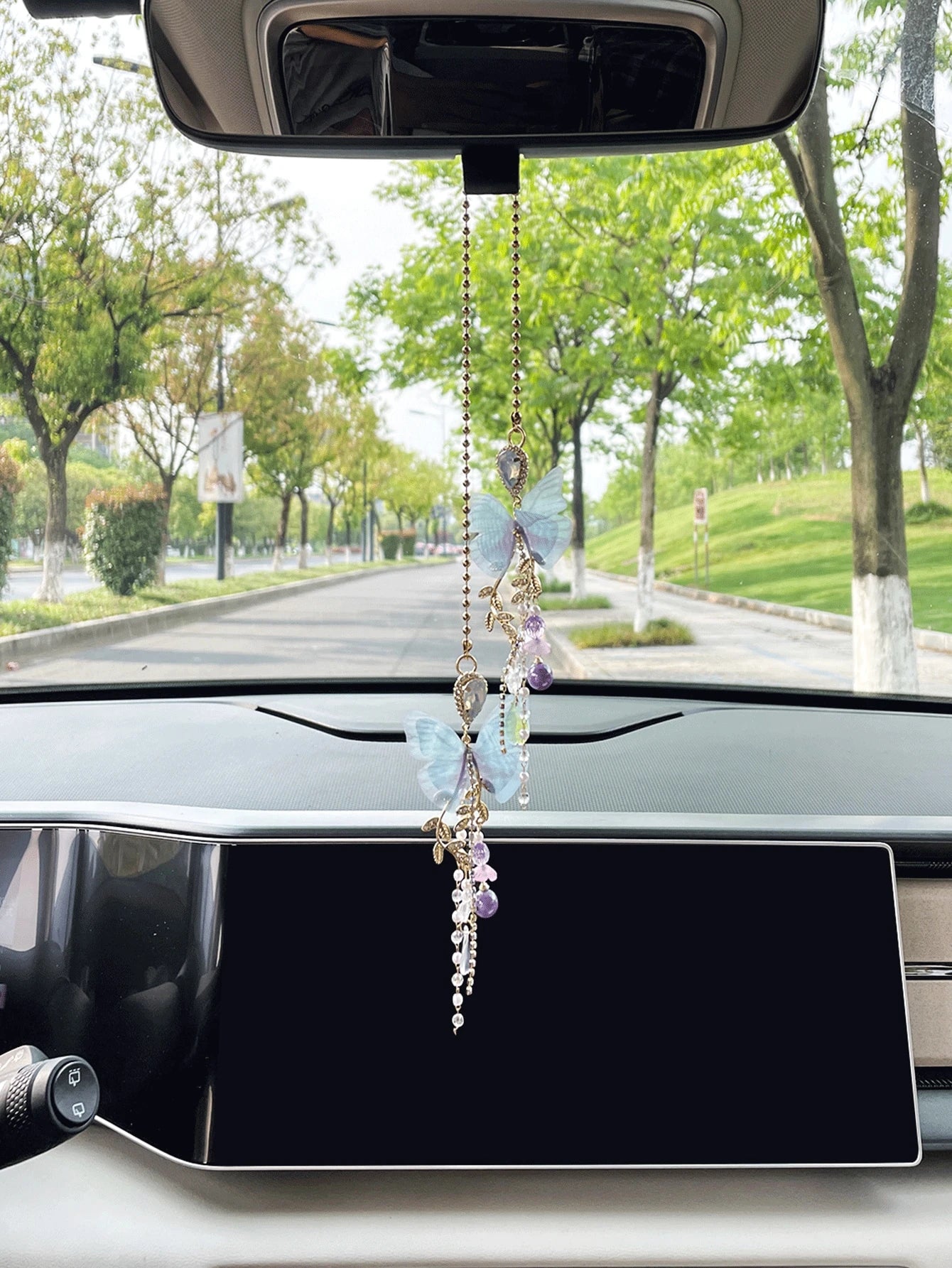 1pc Butterfly Car Pendant Rearview Mirror Decoration For Women
