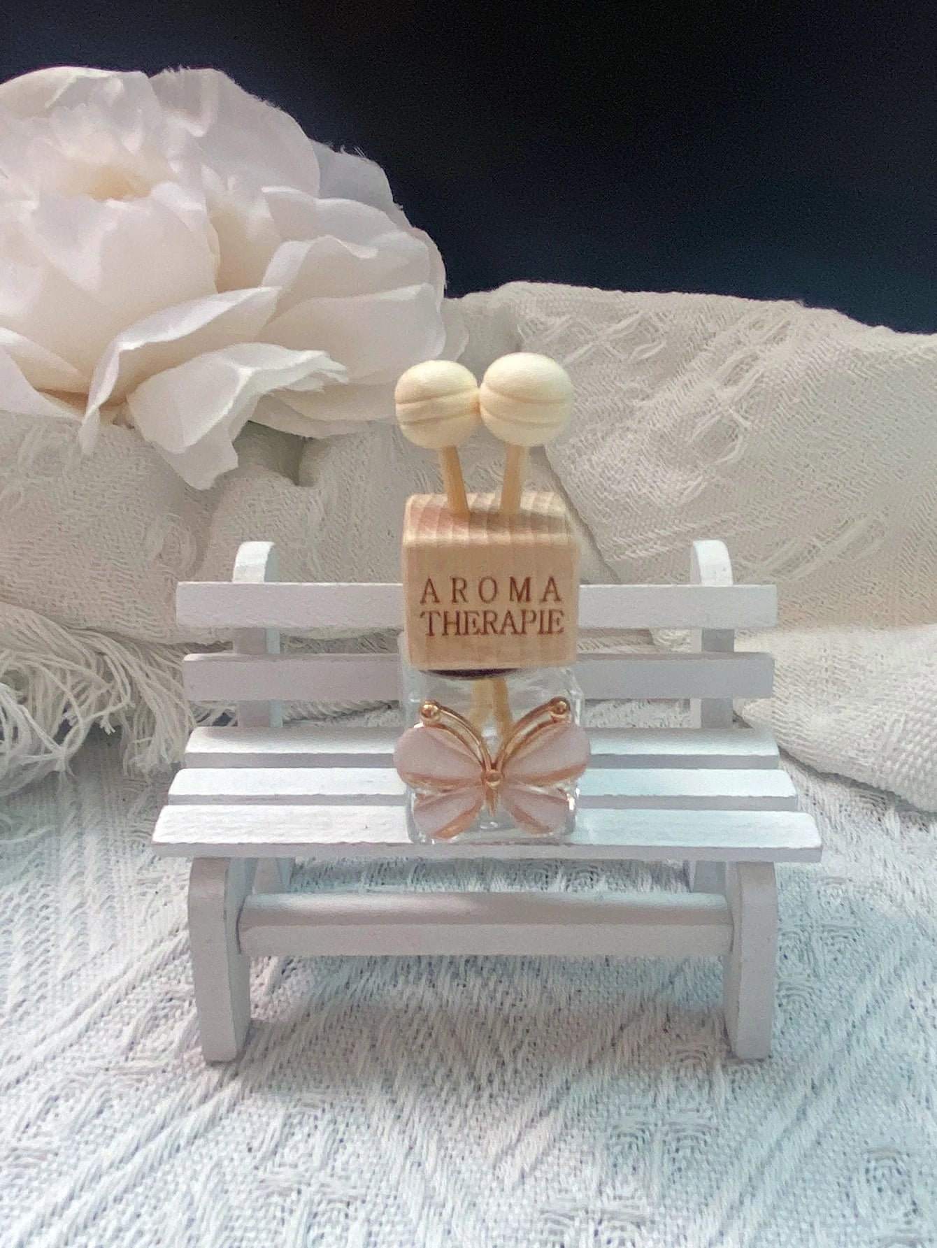1pc Butterfly Decor Car Air Outlet Perfume Bottle