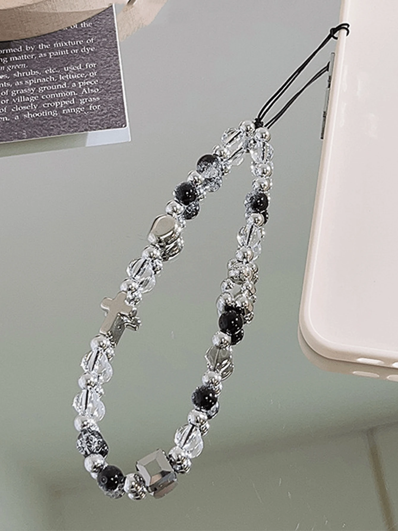 1pc Cartoon Bear Shaped Cross Smalt & Crystal Decor Simple Long Chain Bracelet For Mobile Phone & Keys & Earphones & Camera, Lovely Girl Style Gifts For Mother, Family, Friends, Birthday, Holiday Phon