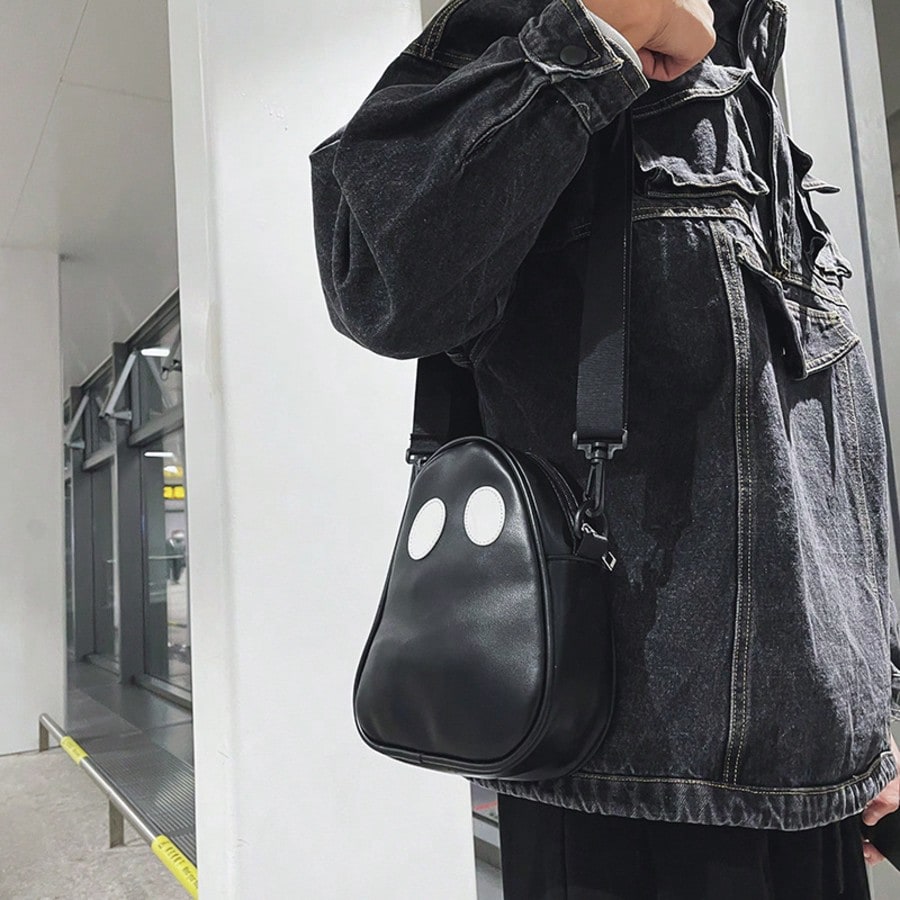 1pc Cute Ghost Shaped Crossbody Bag, Halloween Novelty Bag, Adjustable Strap Mini Shoulder Bag For Spooky Season & Daily Outfits