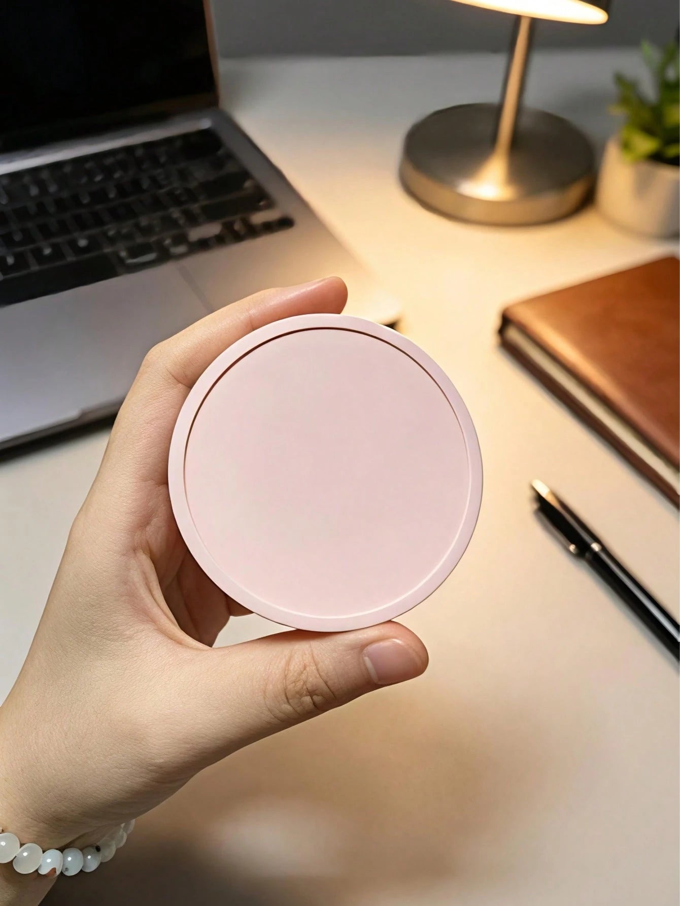 1pc Cute Heat-Resistant Coaster, Car Interior Insulation Pad, Car Center Console Cup Holder Decor, Suitable For Any Occasion, Perfect For Valentine's Day, Labor Day, Easter And Various Holiday Celebra