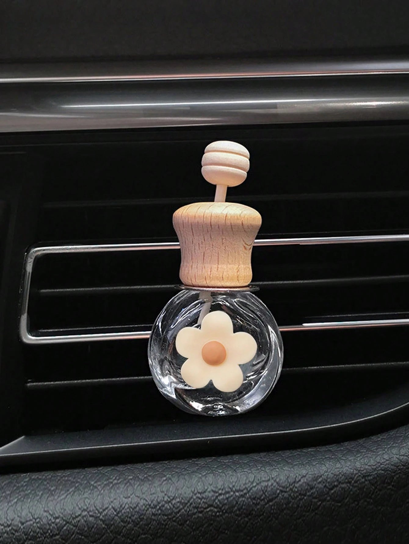 1pc Daisy Fragrance Bottle Car Air Vent Fragrance Diffuser With Clip, Empty Essential Oil Container Car Interior Decoration