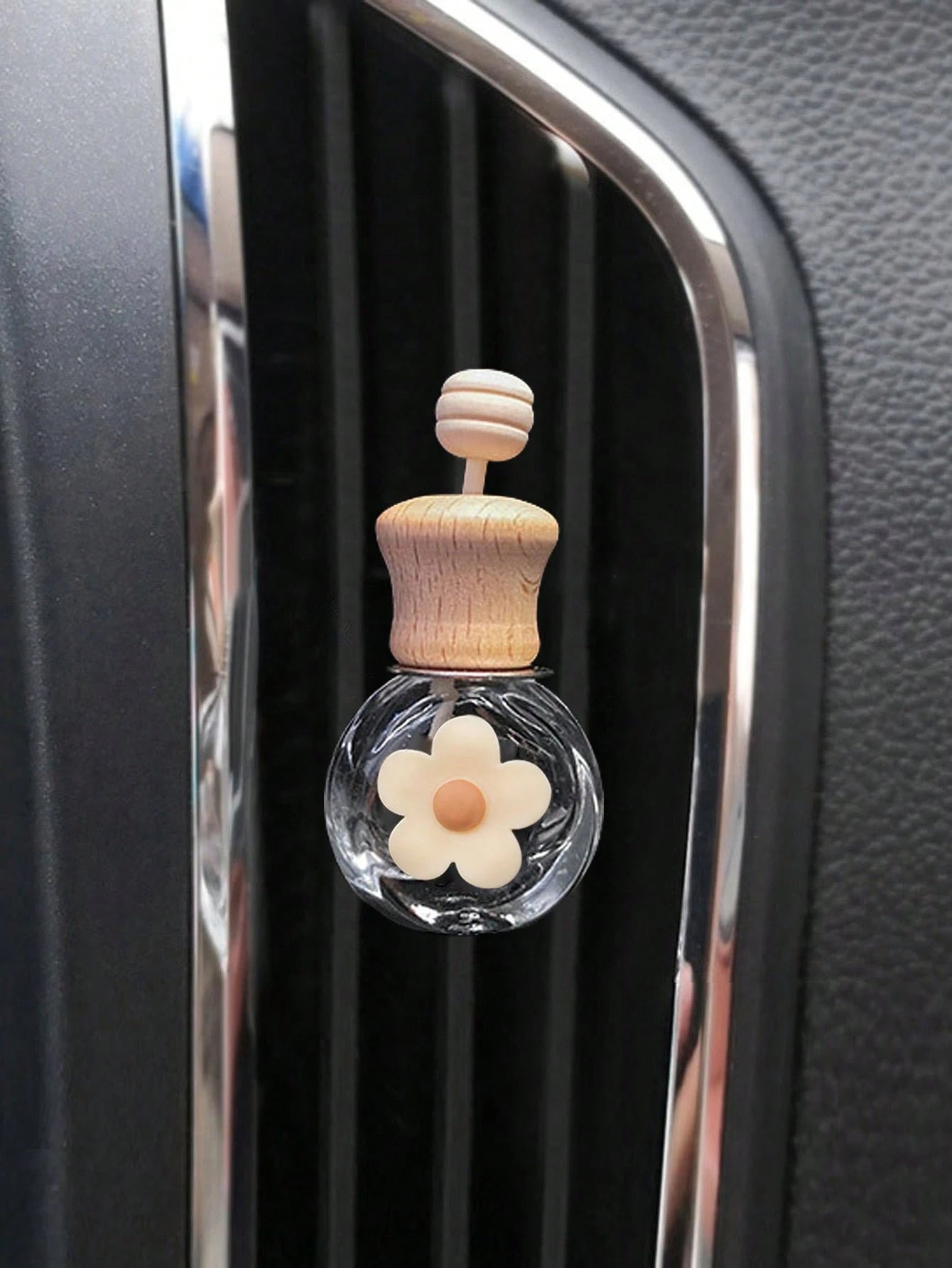 1pc Daisy Fragrance Bottle Car Air Vent Fragrance Diffuser With Clip, Empty Essential Oil Container Car Interior Decoration