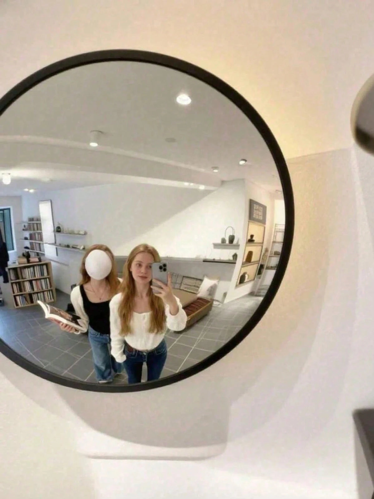 1pc Elegant Black Art Deco Style Round Convex Mirror- Full Length Plastic Wall Mirror For Living Room And Bedroom, No Power Required (Please Check Size Information Before Purchase). Perfect For Tryin