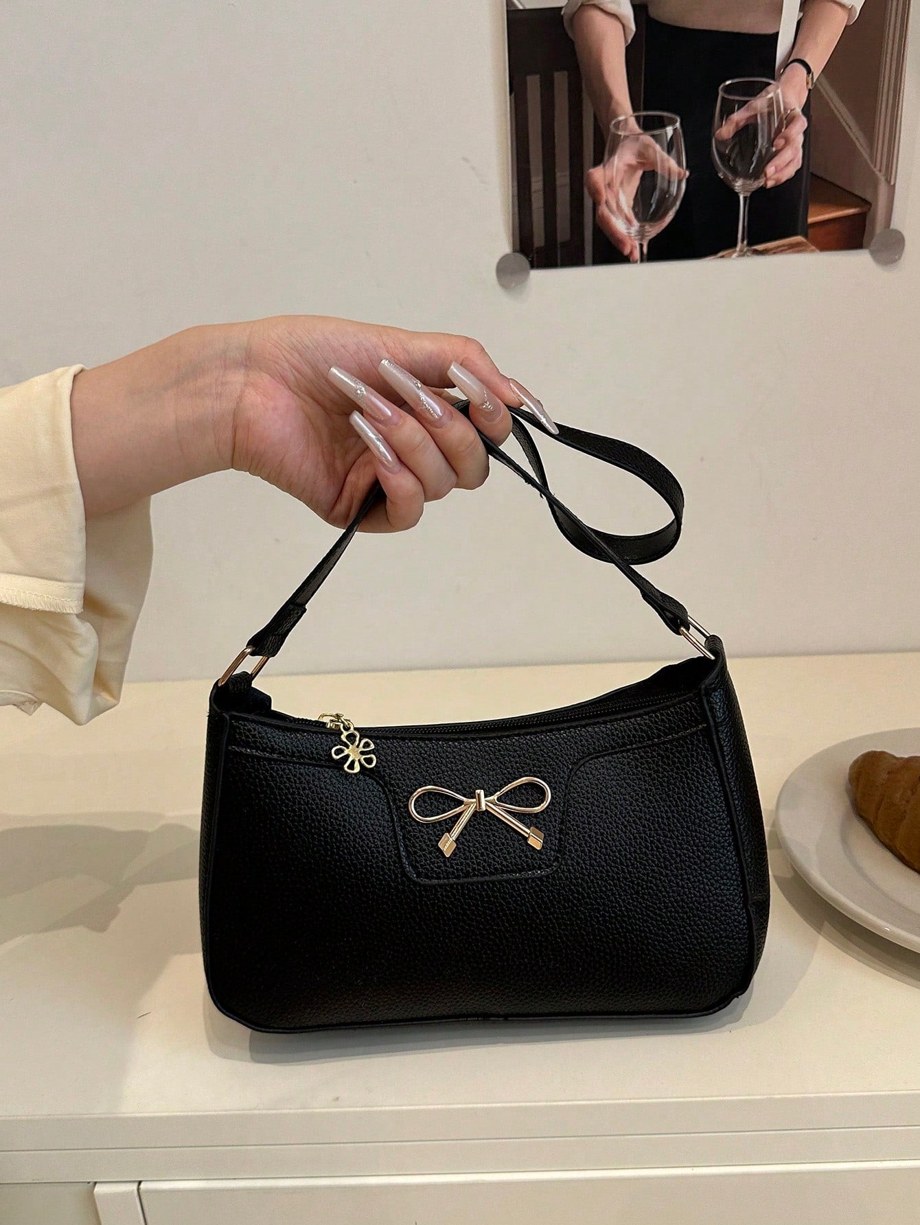 1pc Elegant Women's Crescent Shaped Shoulder Bag, Casual Fashion Artificial Leather Underarm Bag, Polyester Lining, Solid Color Zipper Handbag, Suitable For Various Occasions