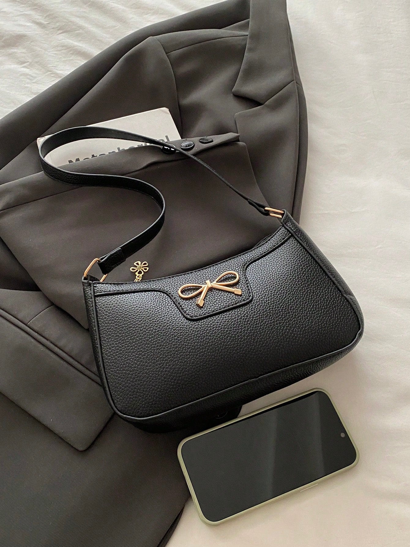 1pc Elegant Women's Crescent Shaped Shoulder Bag, Casual Fashion Artificial Leather Underarm Bag, Polyester Lining, Solid Color Zipper Handbag, Suitable For Various Occasions