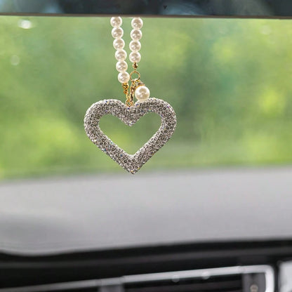 1pc Exquisite Full Rhinestone Hollow Heart Car Pendant, Faux Pearl Chain Design, Elegant Rearview Mirror Decorative Hanging Ornament, Car Interior Decoration Accessory, Car Hanging Decor