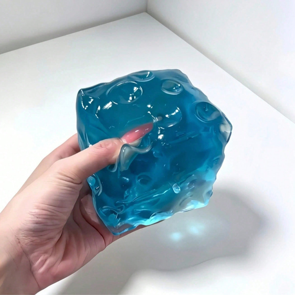 1pc Giant Cheese High-Quality Stress Relief Toy, Cheese Jelly Texture Squeeze Toy, Slow Rebound Desktop Ornament, Relieve Stress, Suitable For Holiday Gifts, Birthday Gifts, Party Gifts, Soft Squeeze