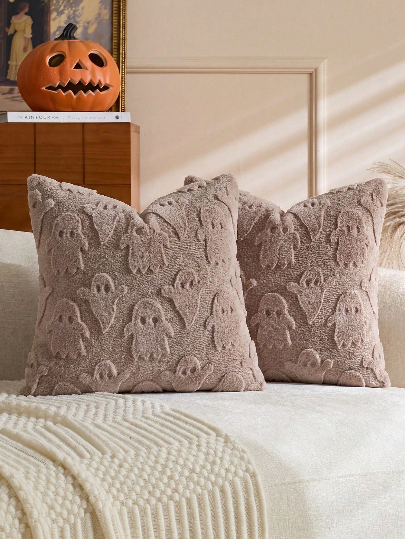 1pc Halloween Ghost Decorative Pillowcase, Front Jacquard Faux Rabbit Fur Ghost, Back Dutch Velvet Fabric, Square Cushion Cover, Holiday Home Pillowcase Decor, Soft Comfortable Velvet Fabric, Modern D