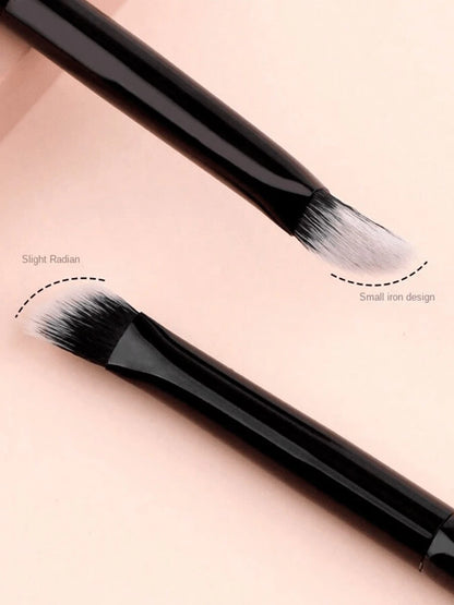 1pc Mini Angled Concealer Brush, Suitable For Powder Foundation, Concealer