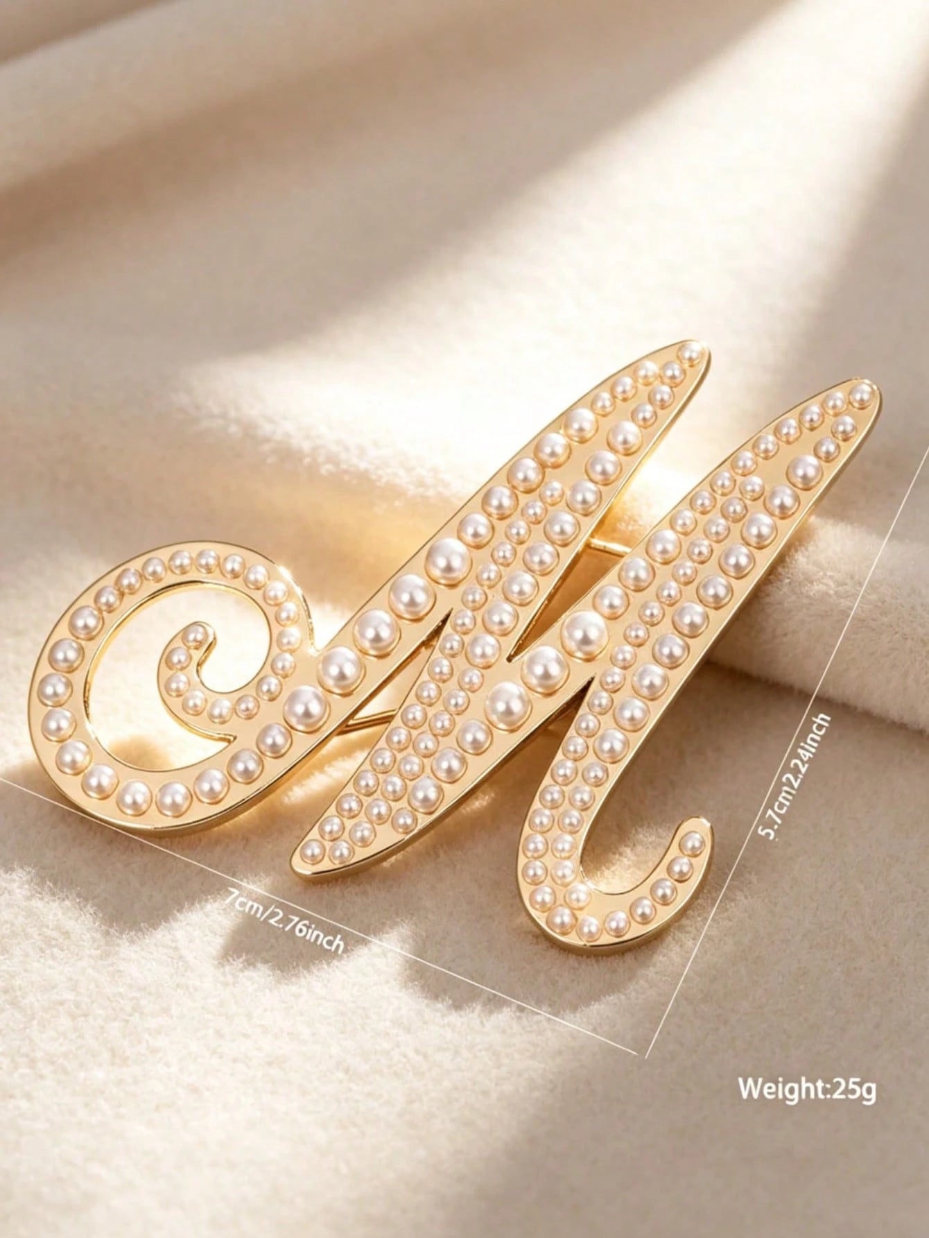 1pc Minimalist Elegant Pearl Letter Brooch, Suitable For Accessorizing Sweaters, Coats, Suits In Autumn/Winter, Can Decorate Shirt Collars, Bags, Scarves, Hats, Hair Accessories, Suitable For Office