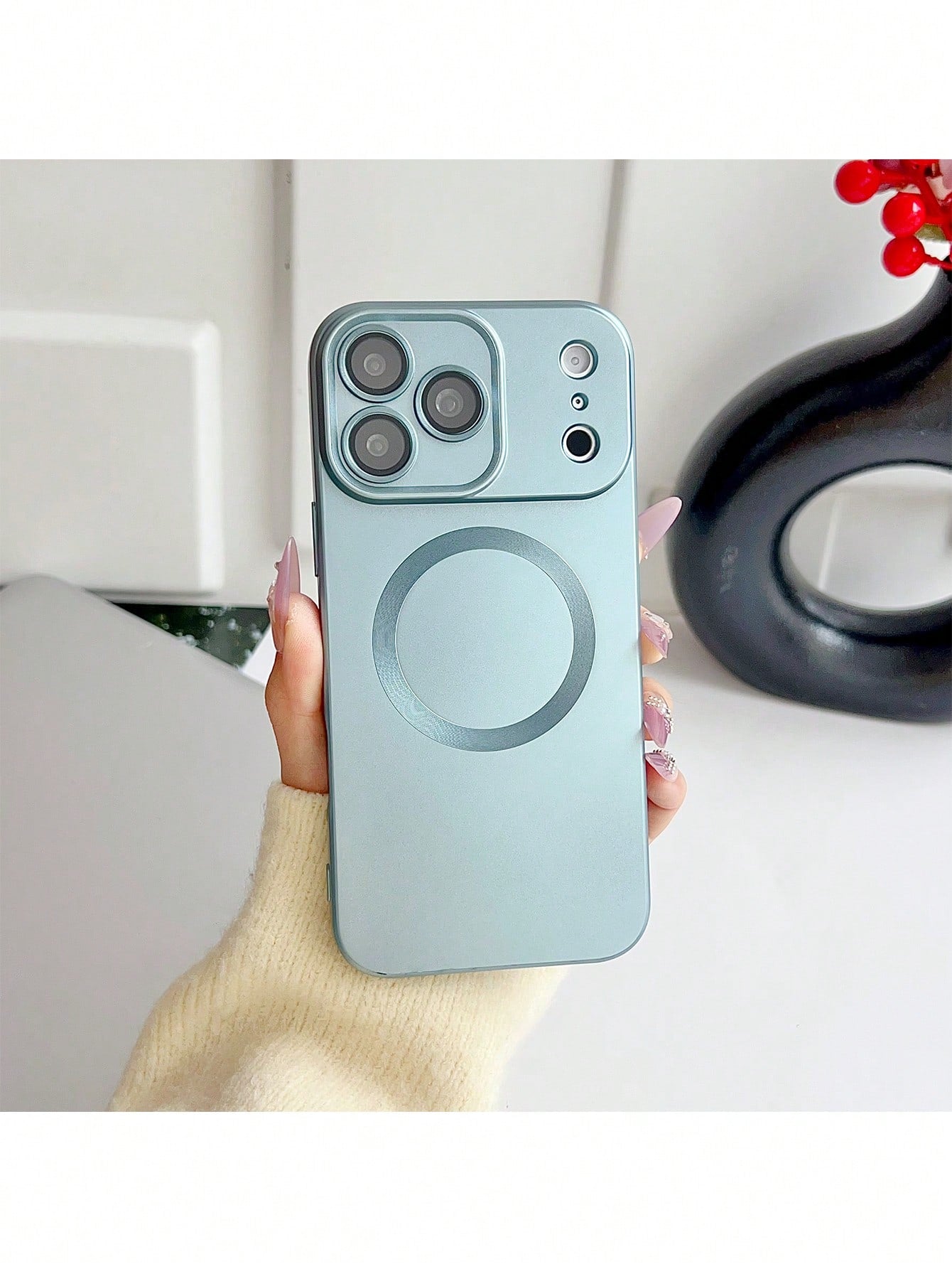 1pc New Korean Ins Style Blue Magnetic Wireless Charging Compatible Phone Case, Minimalist Premium Design Compatible With Apple 17PM, Fashionable Compatible With Apple 16, Unique Compatible With Apple