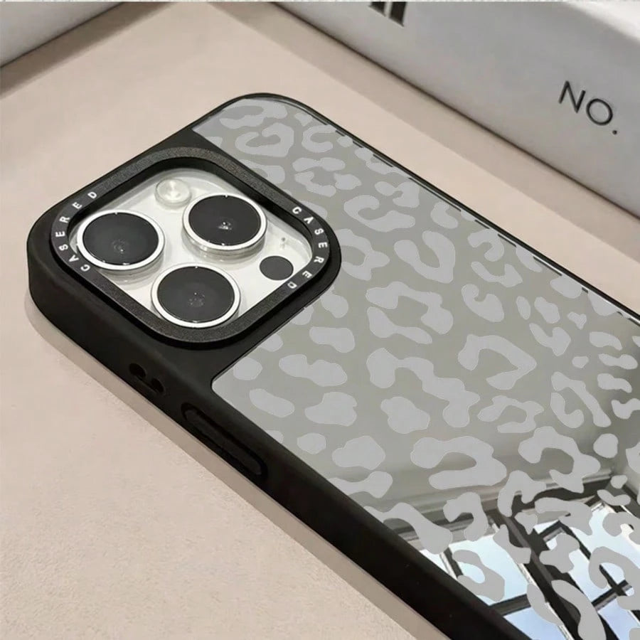 1pc New Silver Mirror Phone Case Full Screen Light Gray Leopard Print Creative Pattern Premium Anti-Drop Protective Cover Large Camera Hole Soft Edge Hard Shell Suitable For IPhone 17/Air/17Pro/17PROM