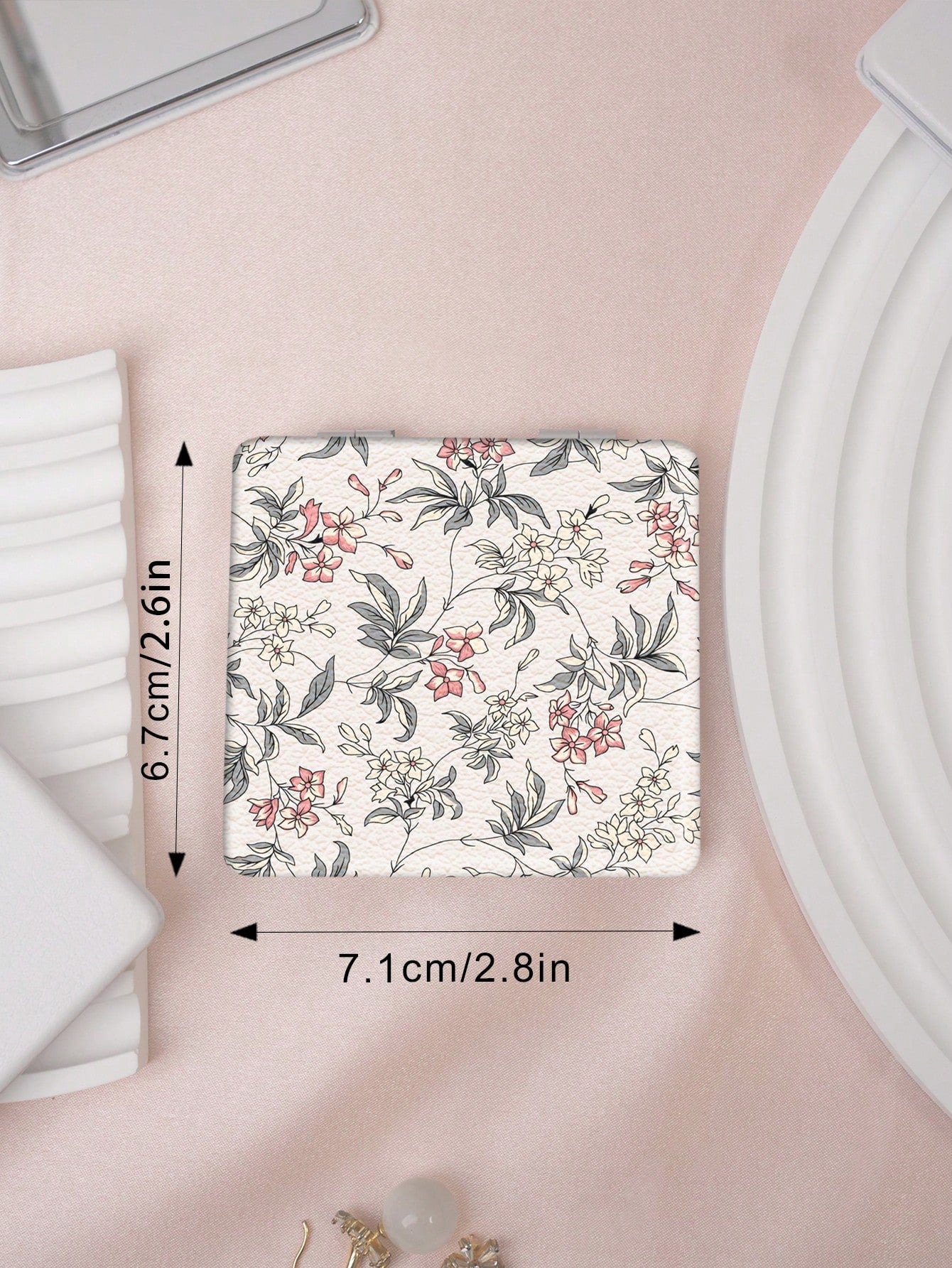 1PC Oil Painting Pastoral Series Portable Makeup Mirror, Foldable Lightweight Ultra-Thin Convenient Durable PU Leather, Suitable For Various Occasions Travel Party Work School, Fit For All Age Groups