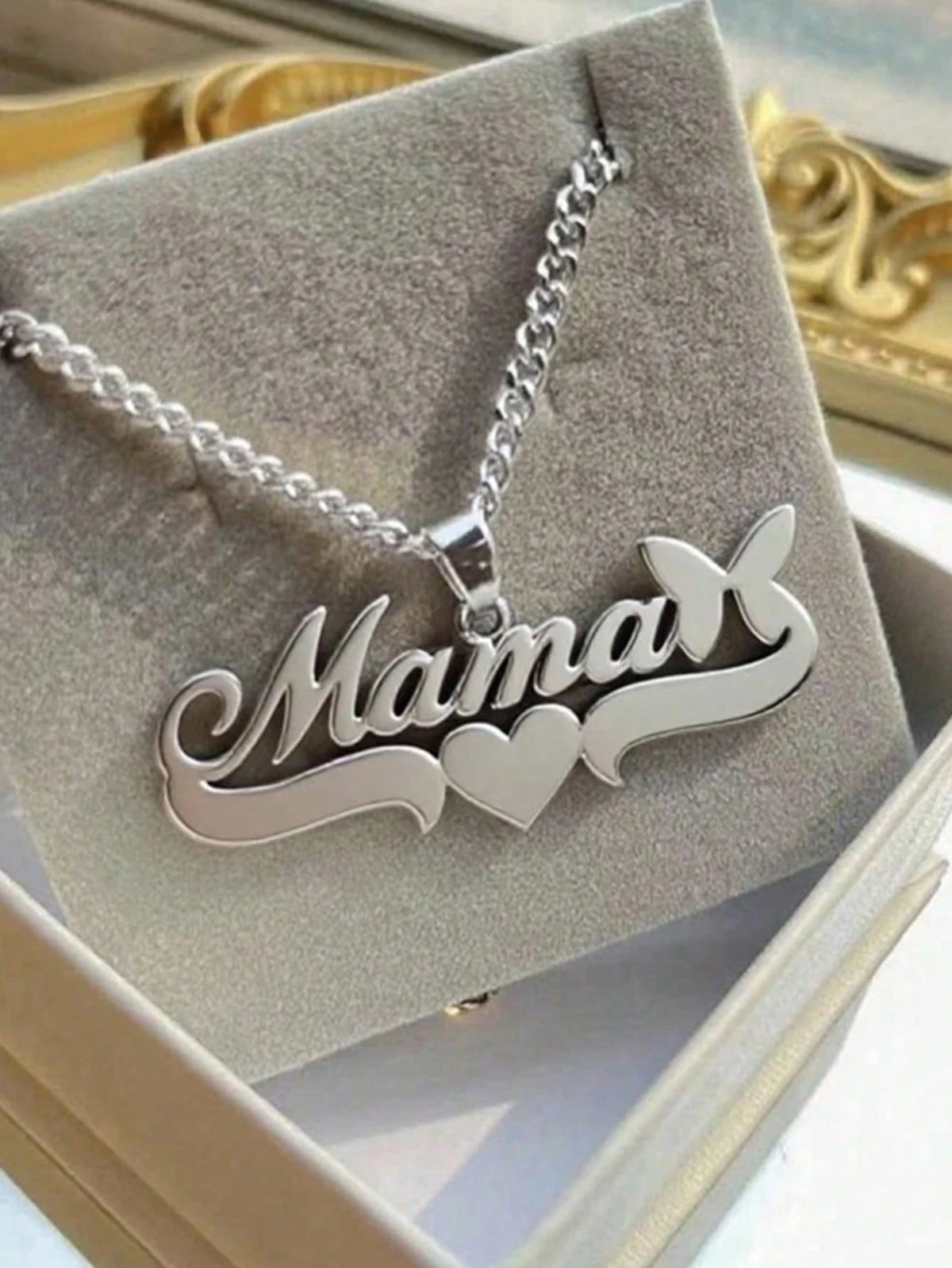 1pc Personalized Minimalist Matte DIY Customized Name Necklace Stainless Steel Neck Accessory, 18K Gold Plated With English Name Heart Shape, Butterfly Shape Women's Customized Thick Necklace, Girlfri