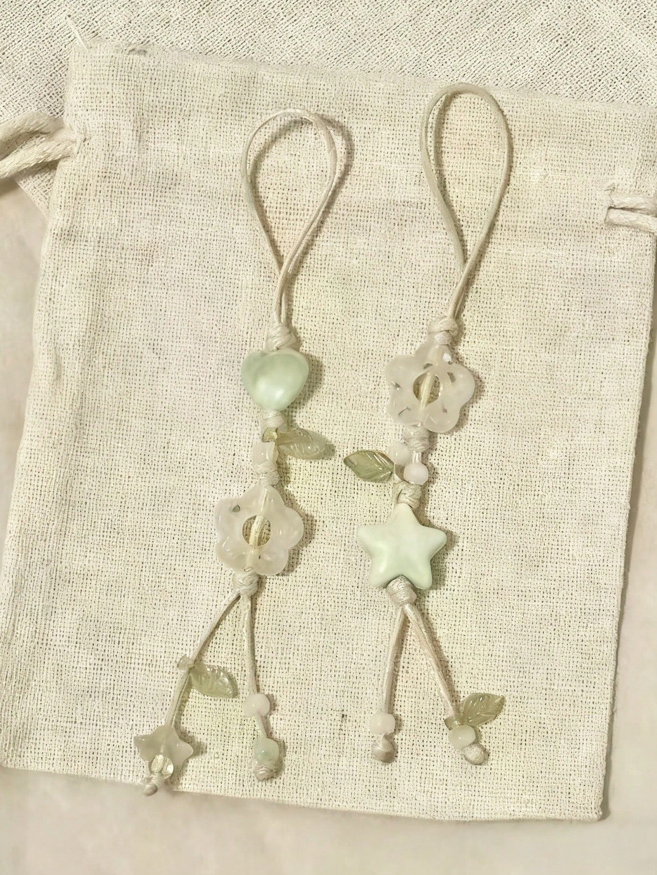 1pc Pink Crystal Jade Floral Green Leaf Spring Limited Mobile Phone Lanyard Designed For Women Compatible Bag Pendant Keychain Camera Ccd Decoration Gifts For Mother, Family, Friends, Birthday, Holida