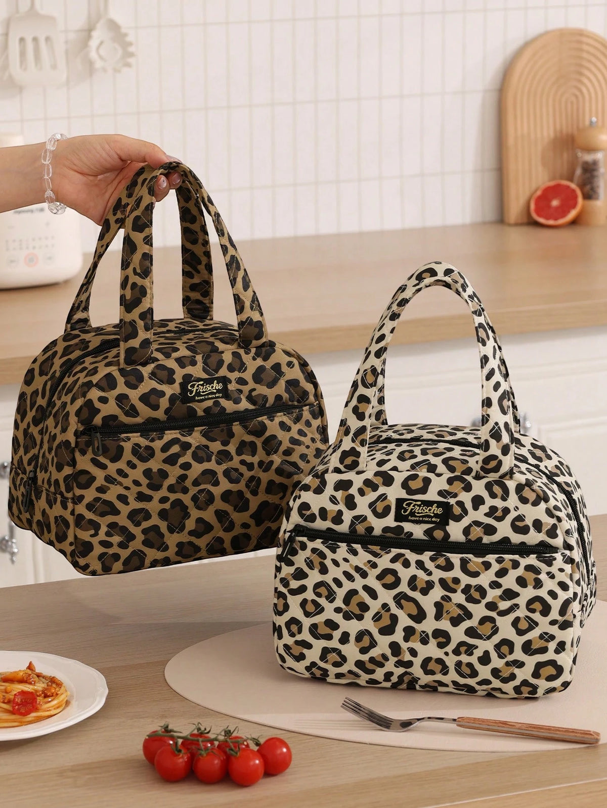 1pc Polka Dot & Bow Print Soft Fluffy Insulated Lunch Bag, Large Capacity Multi-Pocket Portable Bento Bag, Commute School Picnic Thermal Handbag, Fashionable Highly Attractive College Style, Cute Food